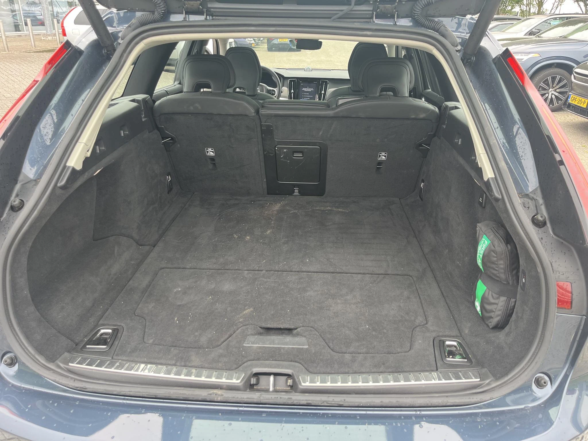 Volvo-V90-image-13