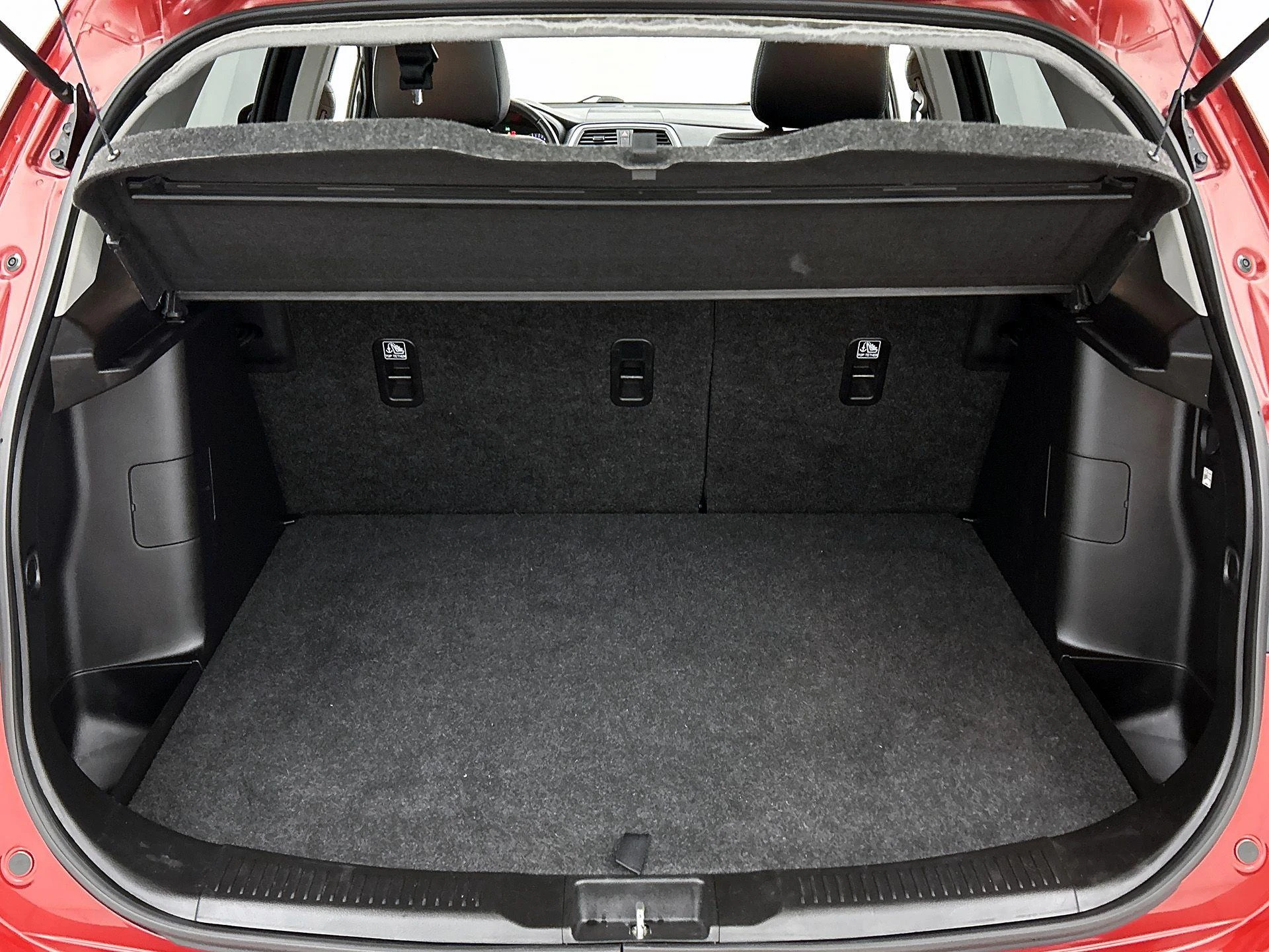 Suzuki-S-Cross-image-16