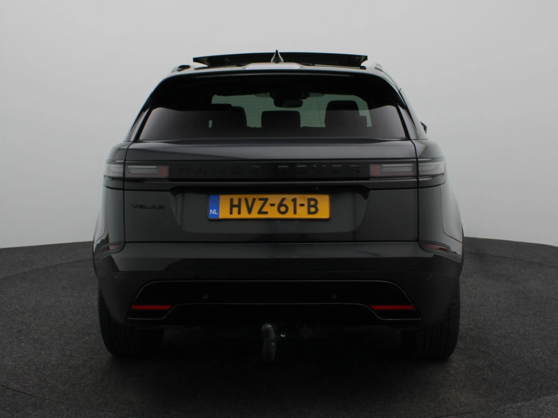 Land Rover-Range Rover Velar-image-5