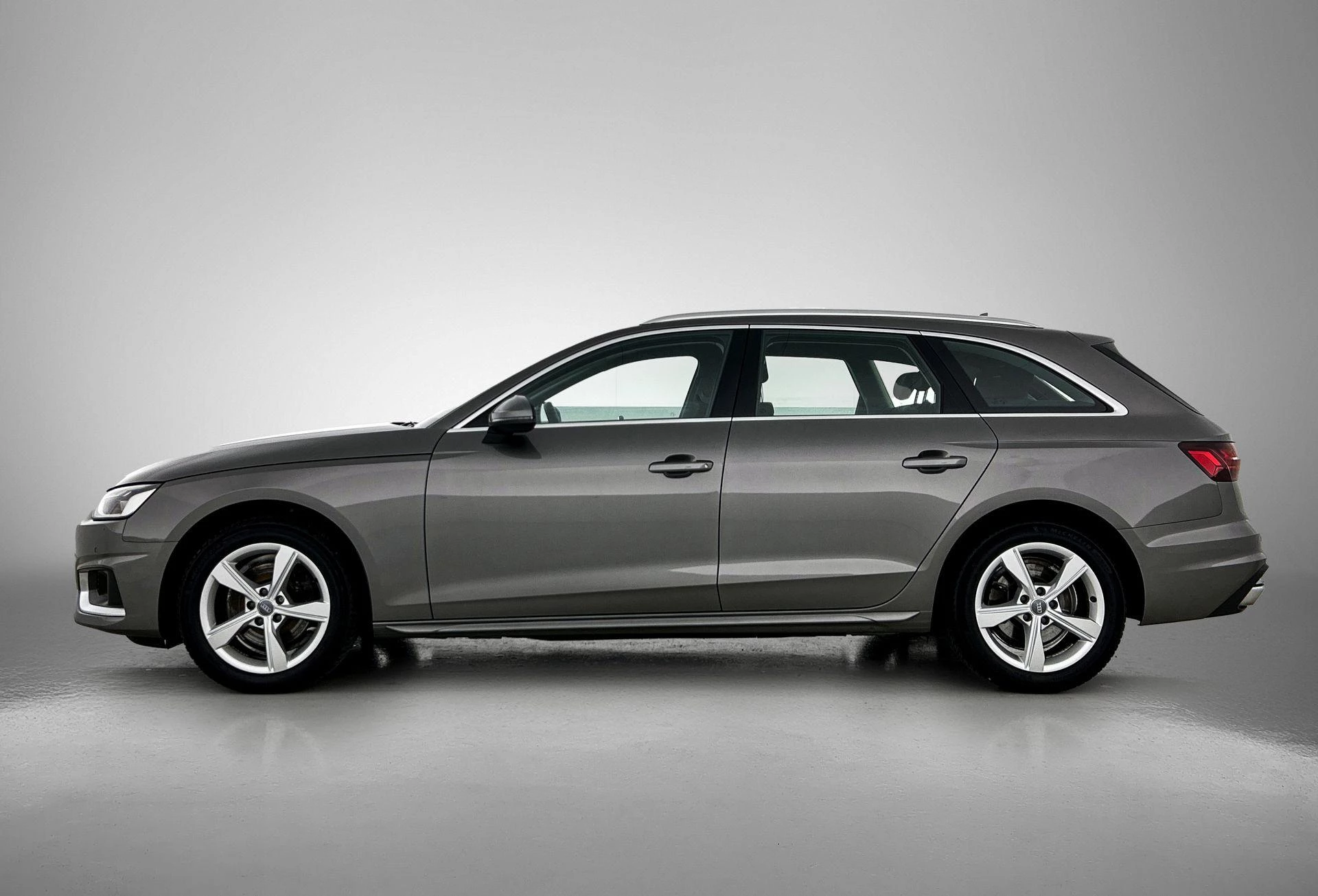 Audi-A4-image-1