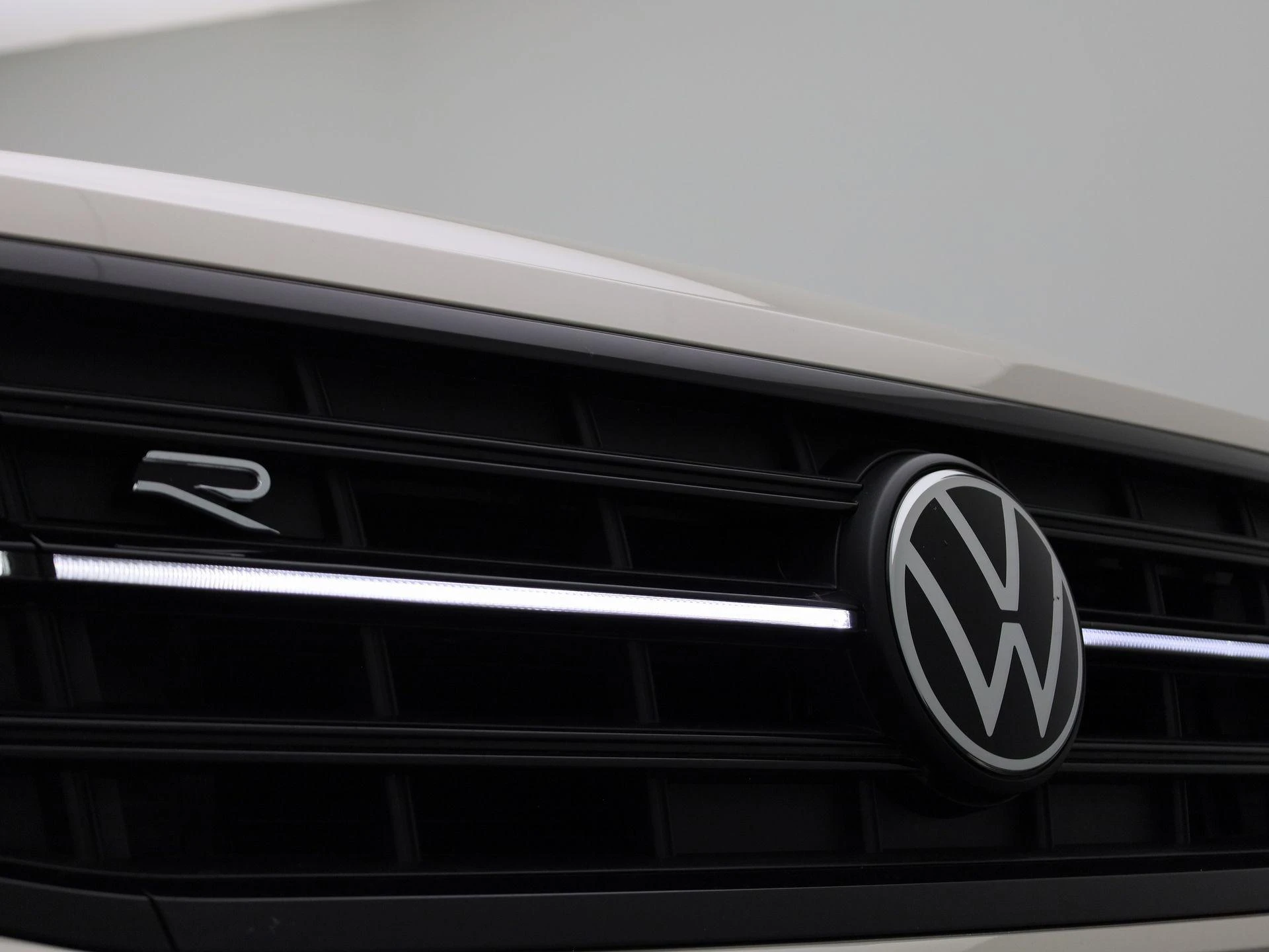 Volkswagen-Touareg-image-60