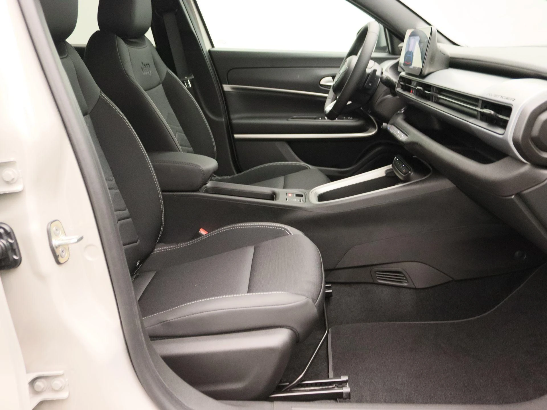 Jeep-Avenger-image-13