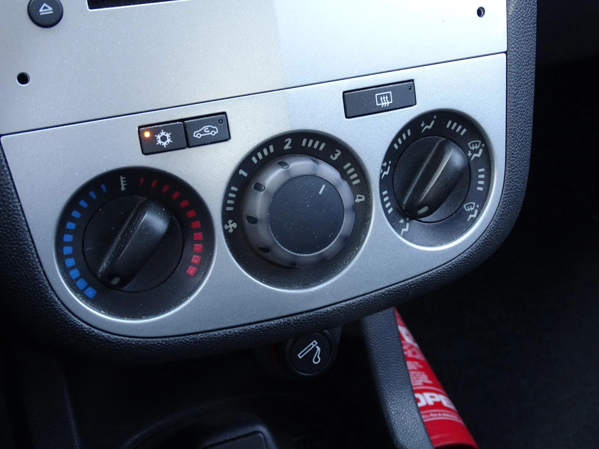 Opel Corsa 1.2 Enjoy