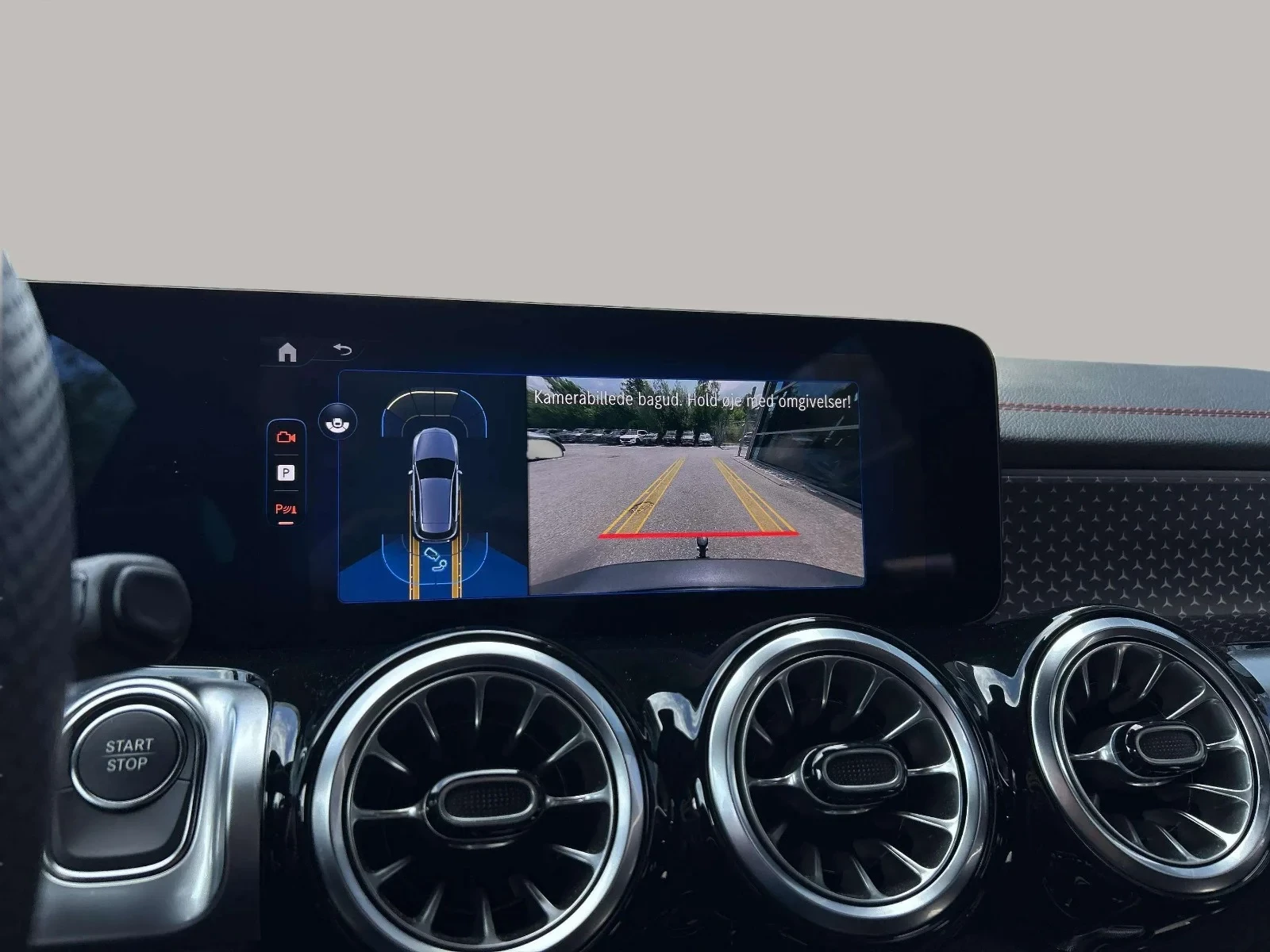 Mercedes-Benz-EQB-image-14