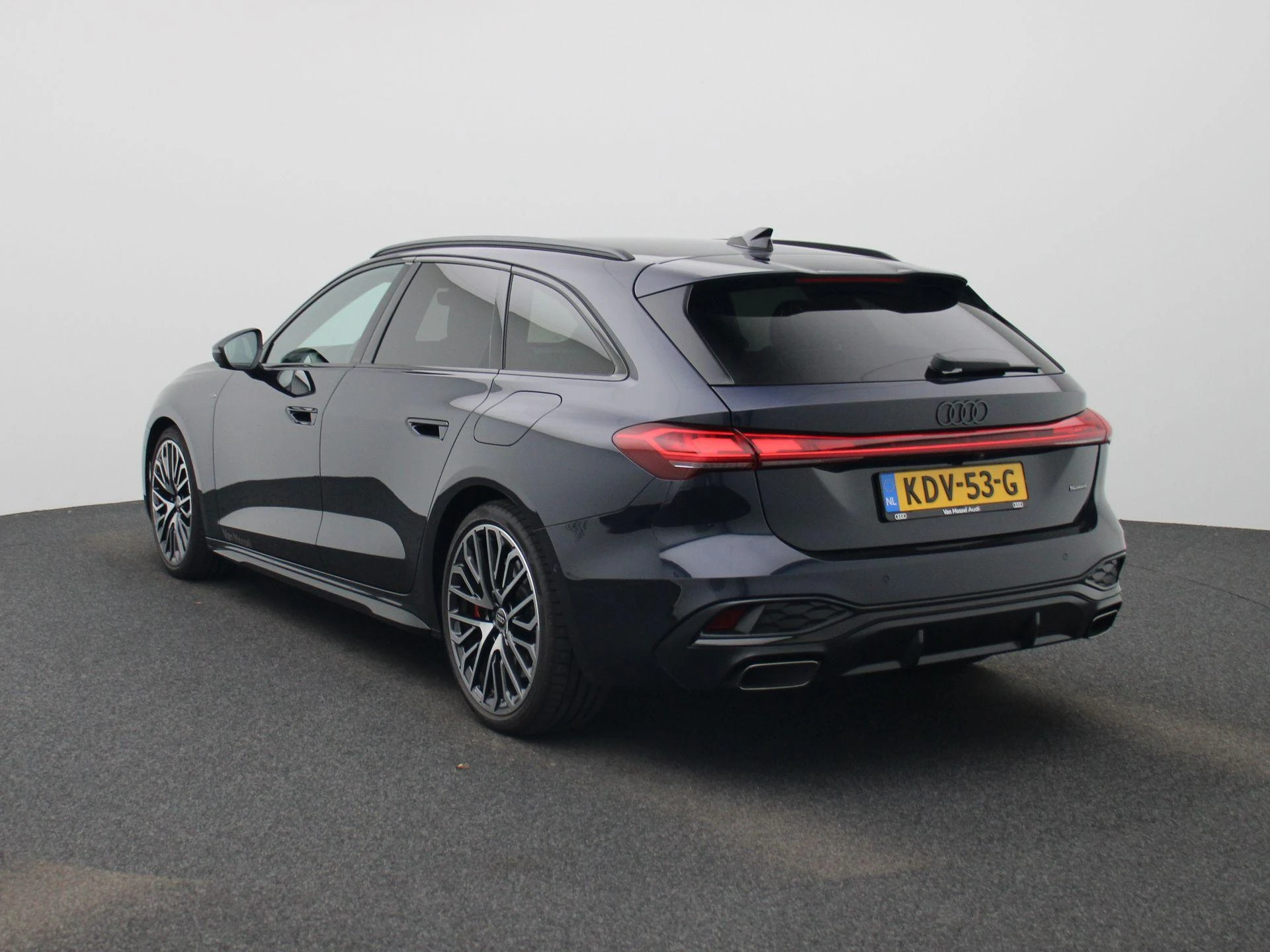 Audi A5 Avant 2.0 e-hybrid quattro S edition Competition