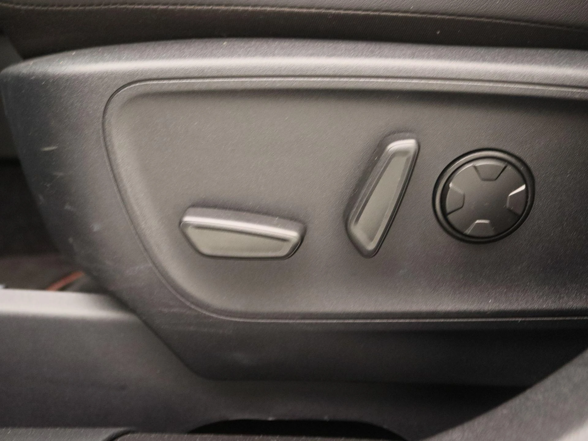 Ford-Kuga-image-13