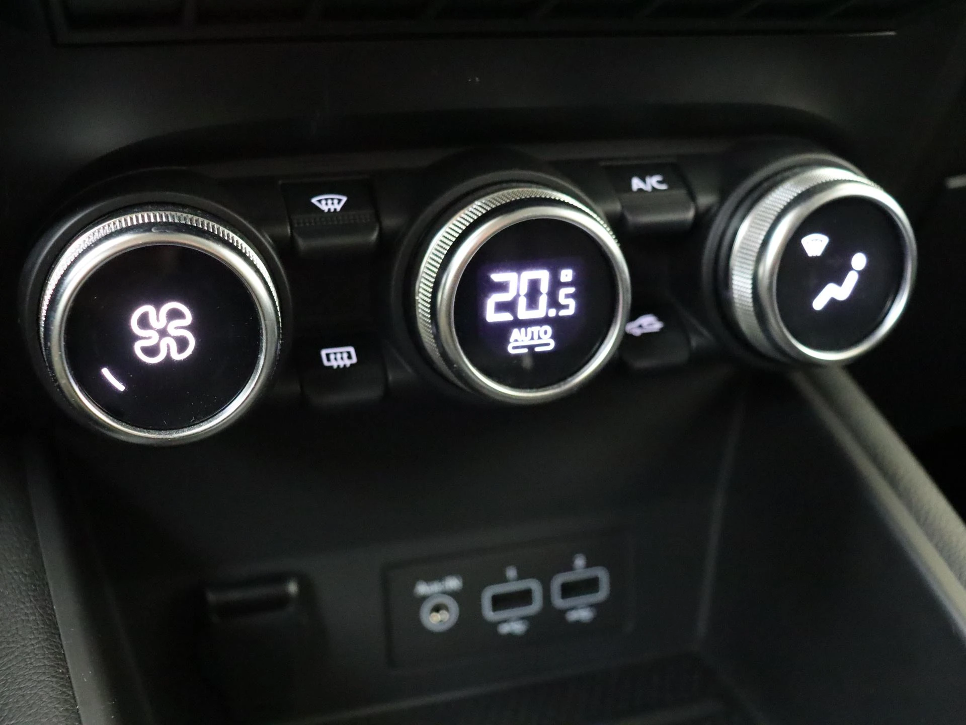 Renault-Captur-image-18