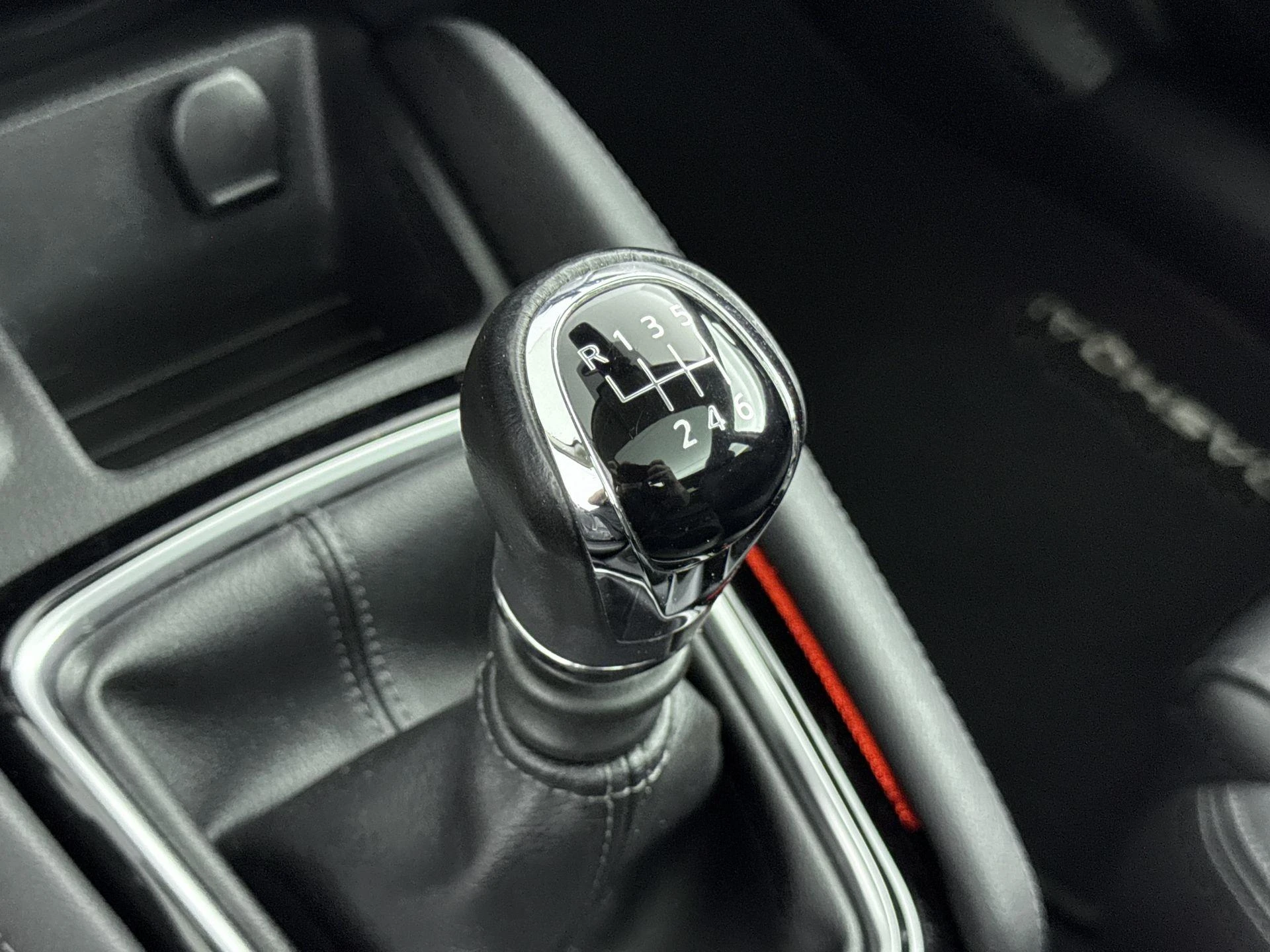 Nissan-QASHQAI-image-13