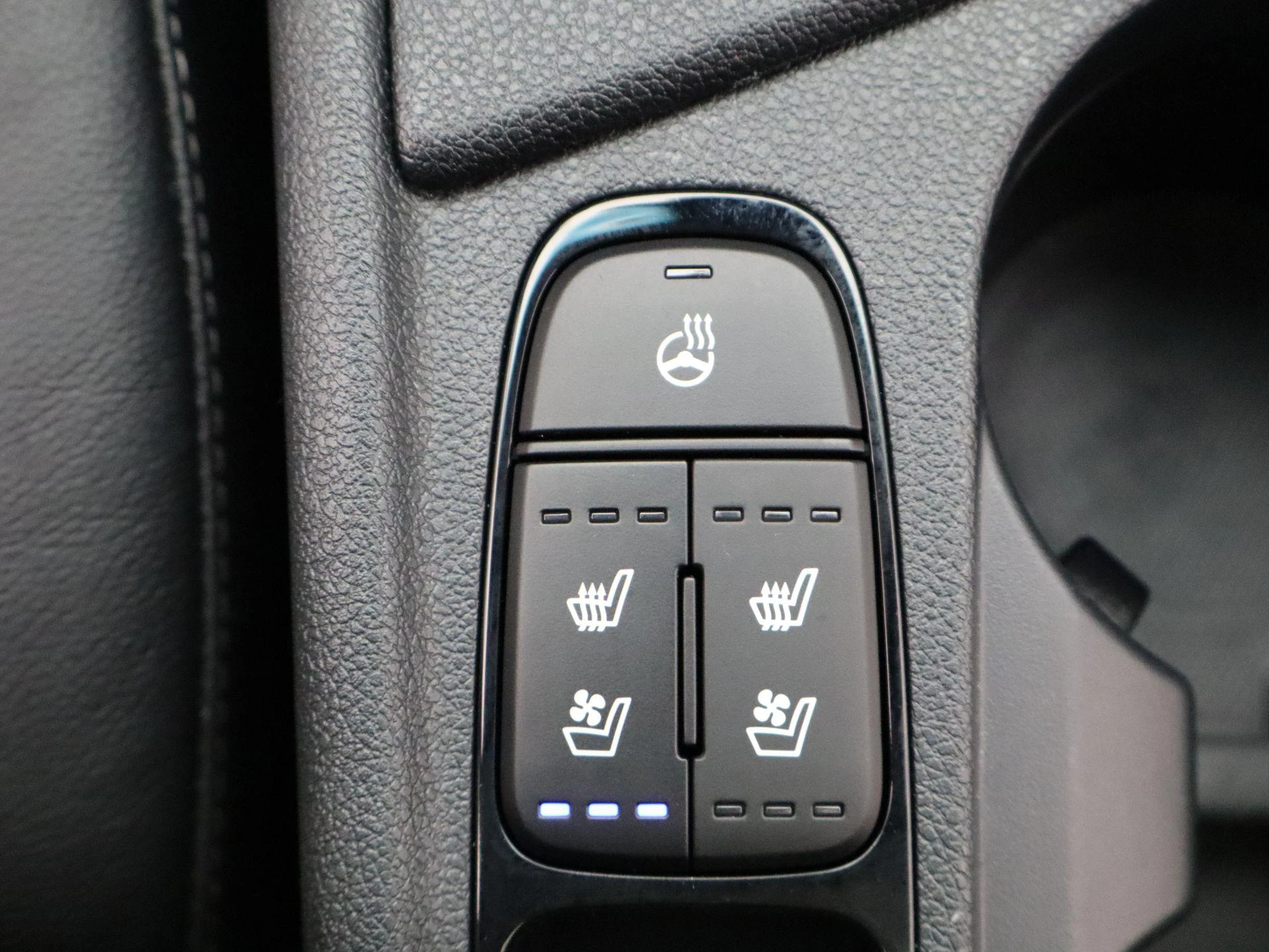 Kia-Niro-image-19