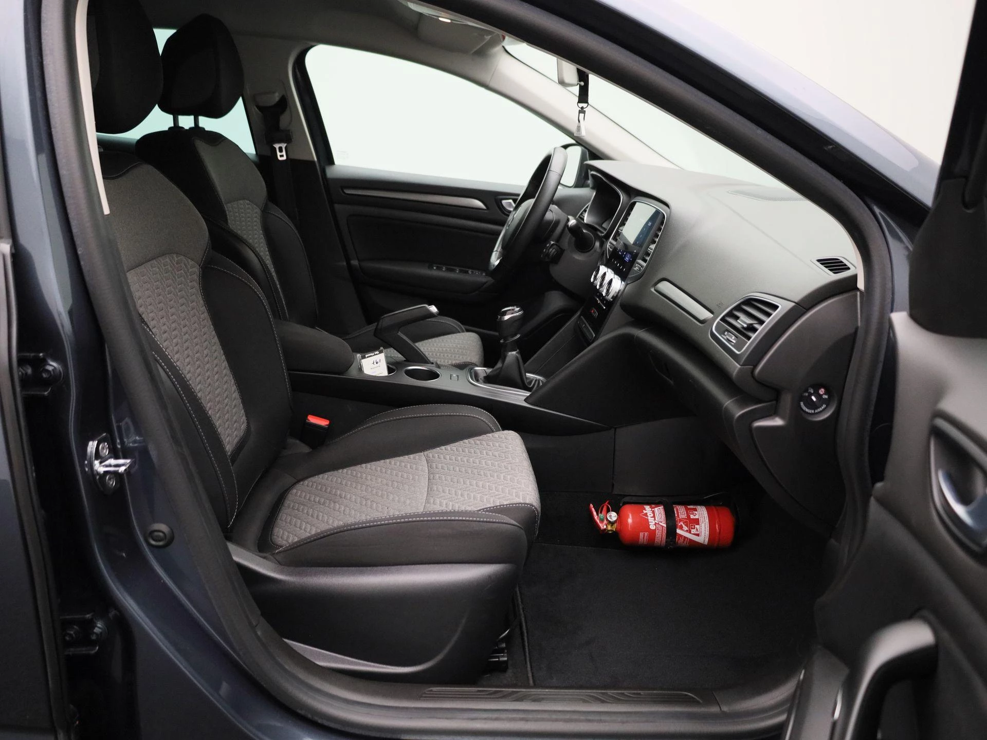 Renault-Mégane Grand Tour-image-28