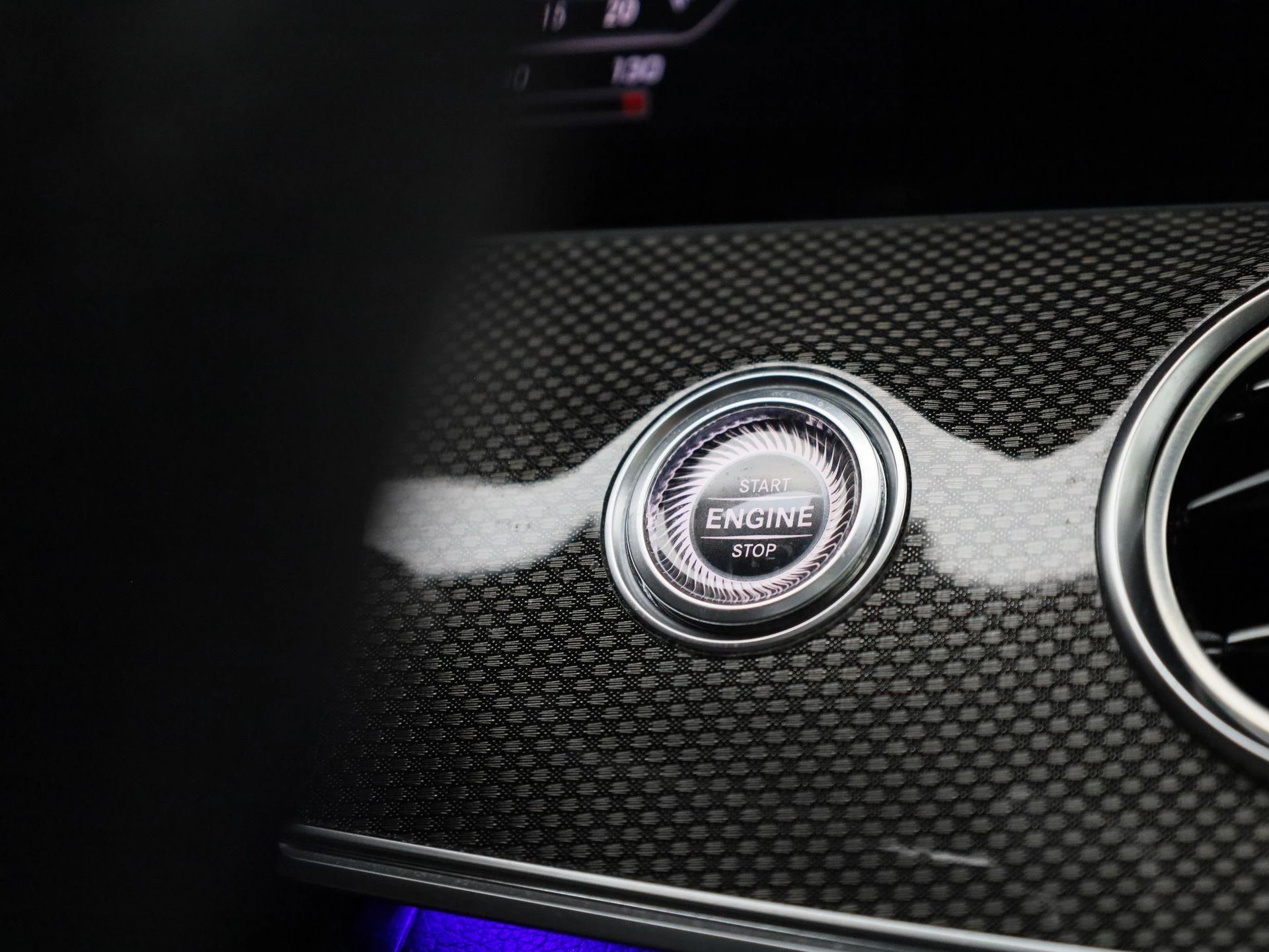 Mercedes-Benz-E-Klasse-image-29