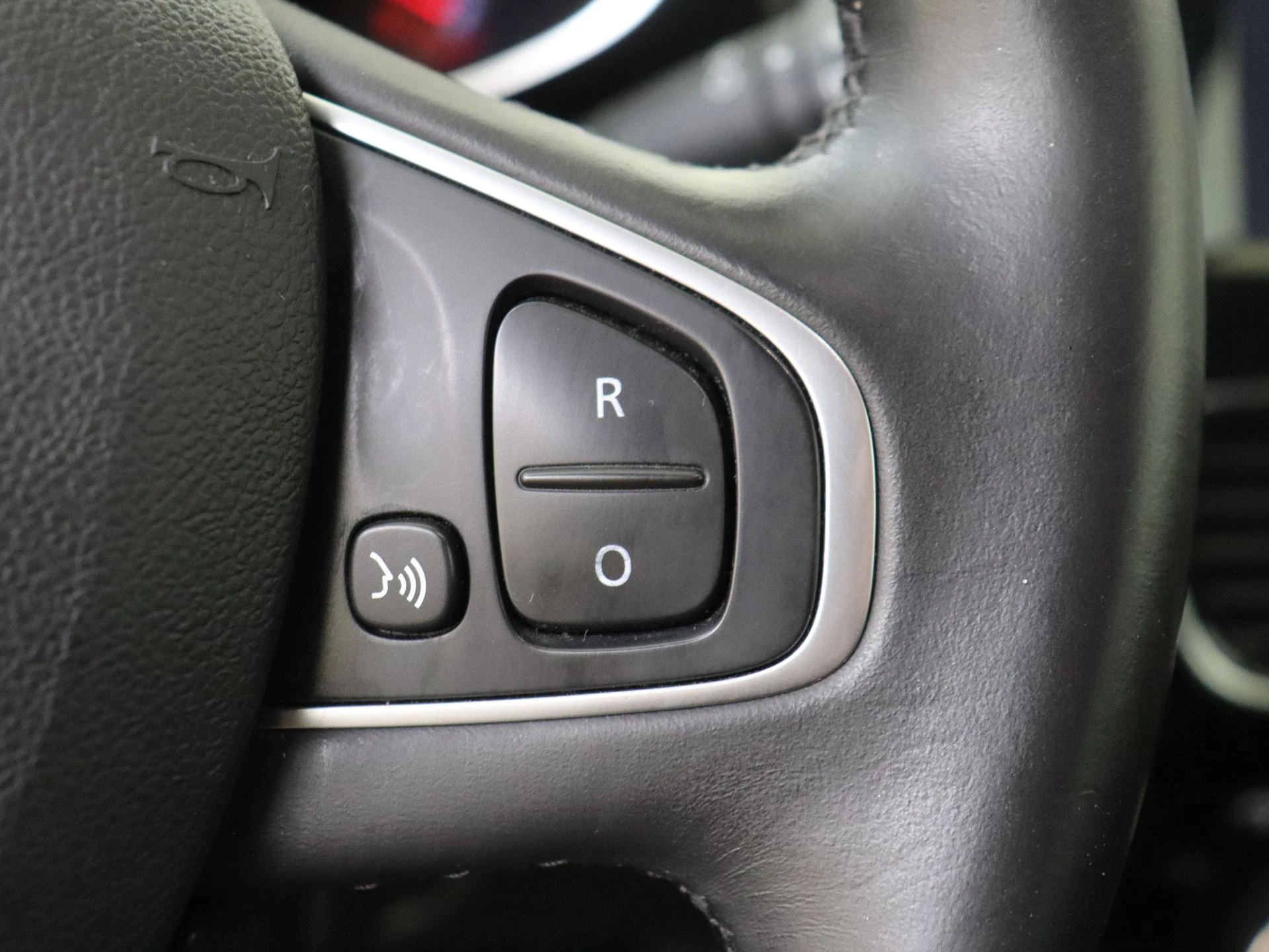 Renault-Clio-image-12