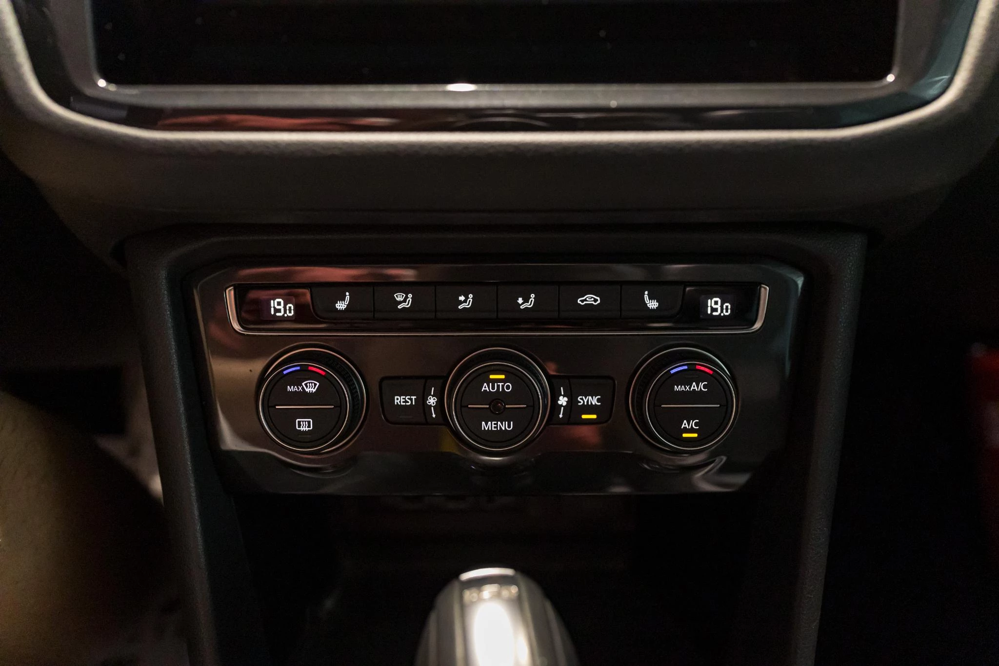 Volkswagen Tiguan 1.5 TSI DSG | Pano Dak | Carplay | ACC | Zetelverw