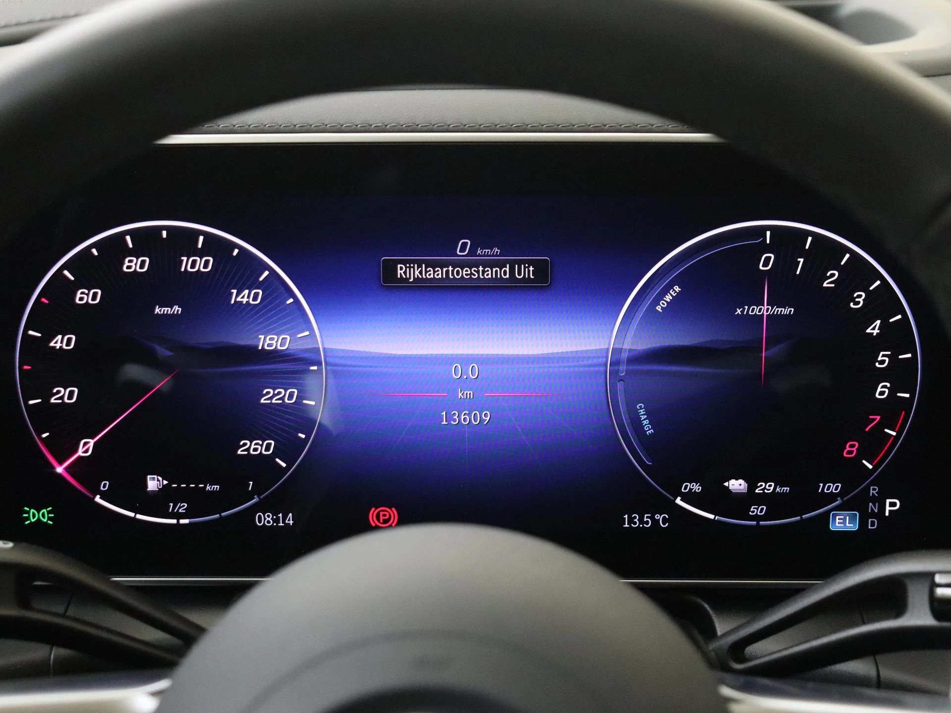 Mercedes-Benz-GLC-image-11