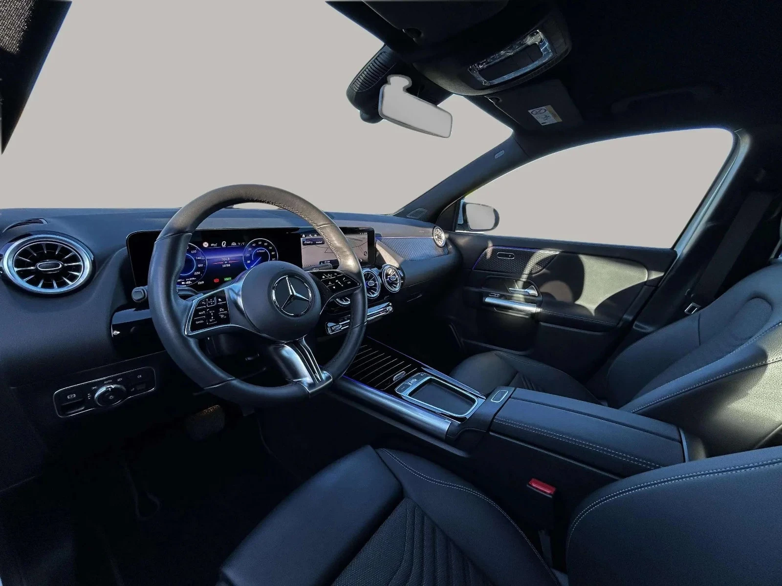 Mercedes-Benz-EQA-image-7