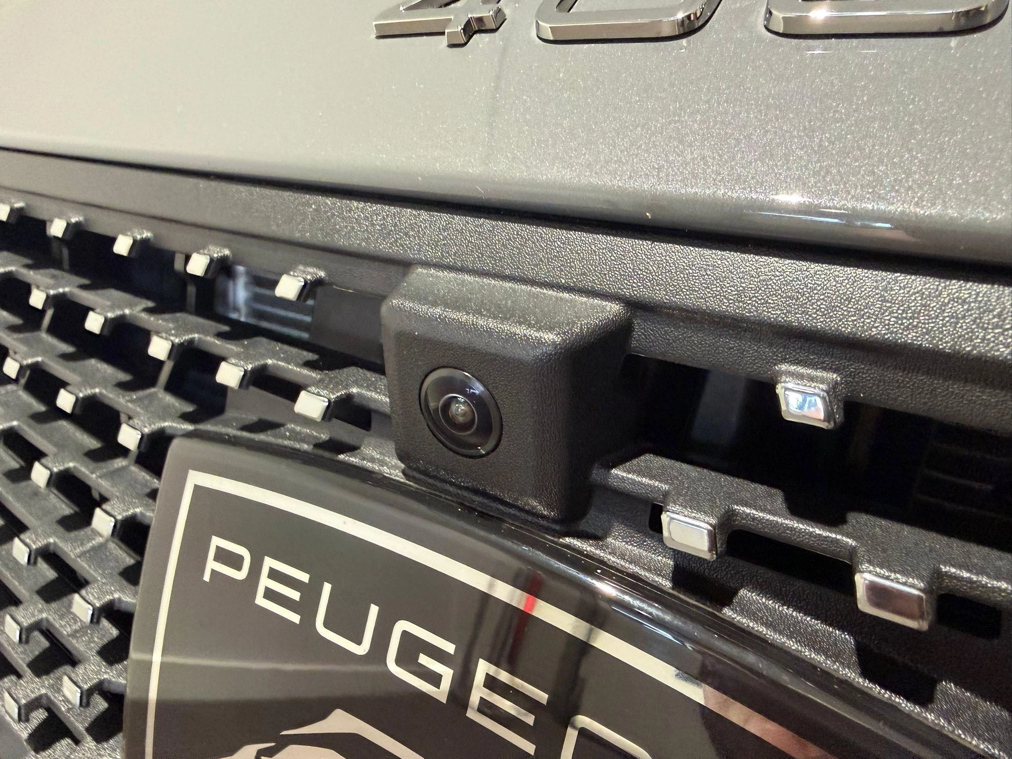 Peugeot-408-image-23