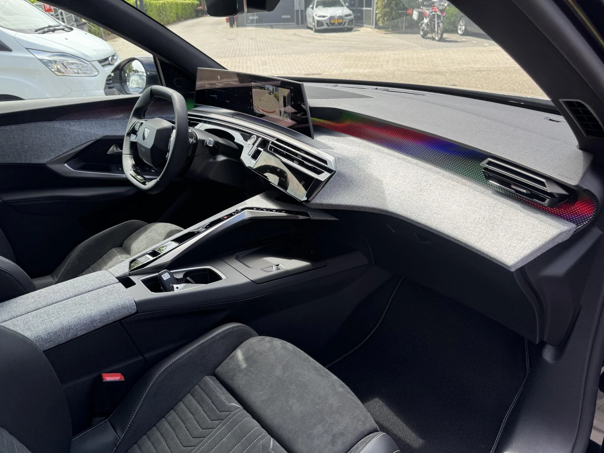 Peugeot e-3008 GT Long Range 230 97 kWh