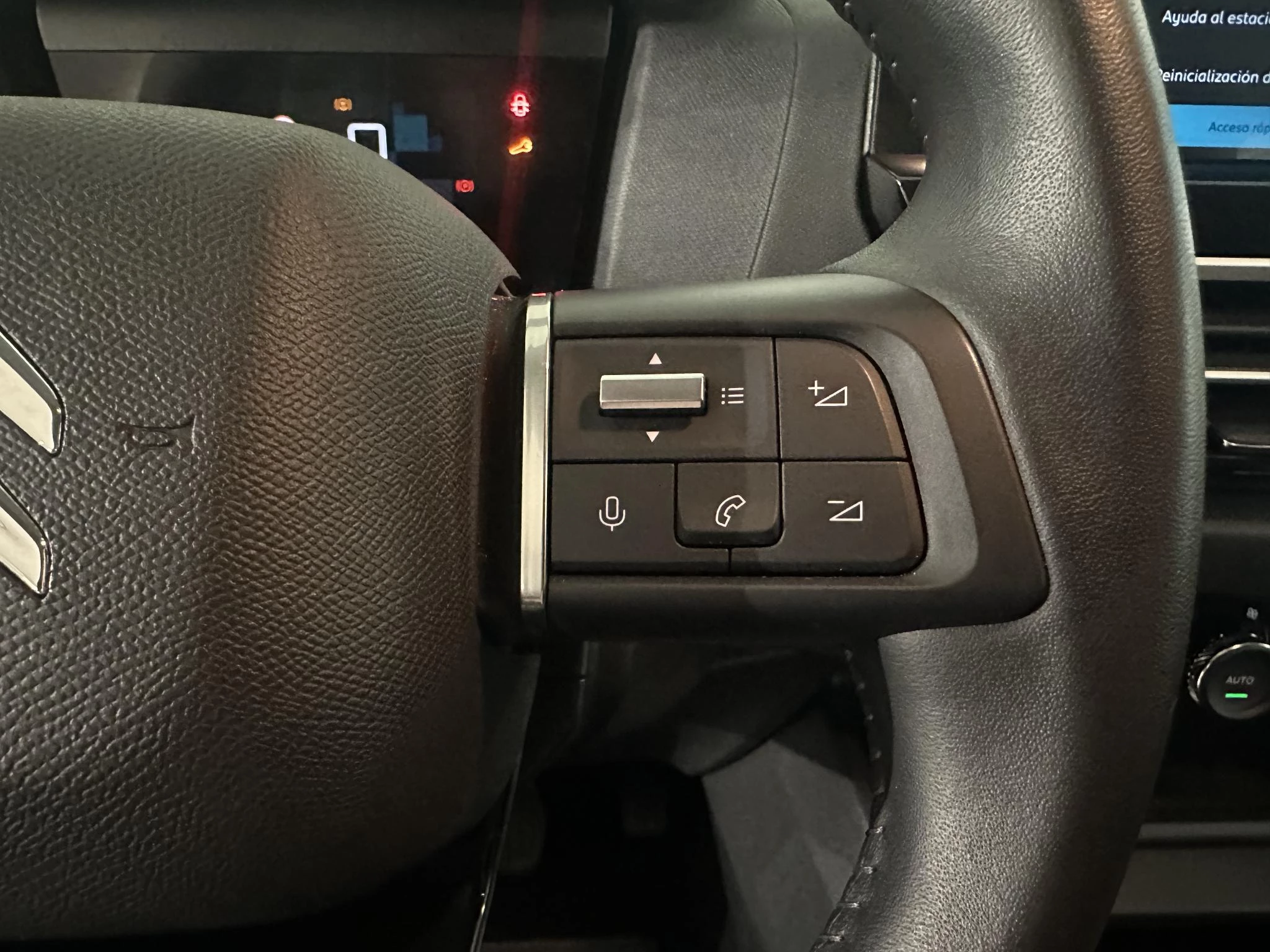 Citroën-C4 X-image-12