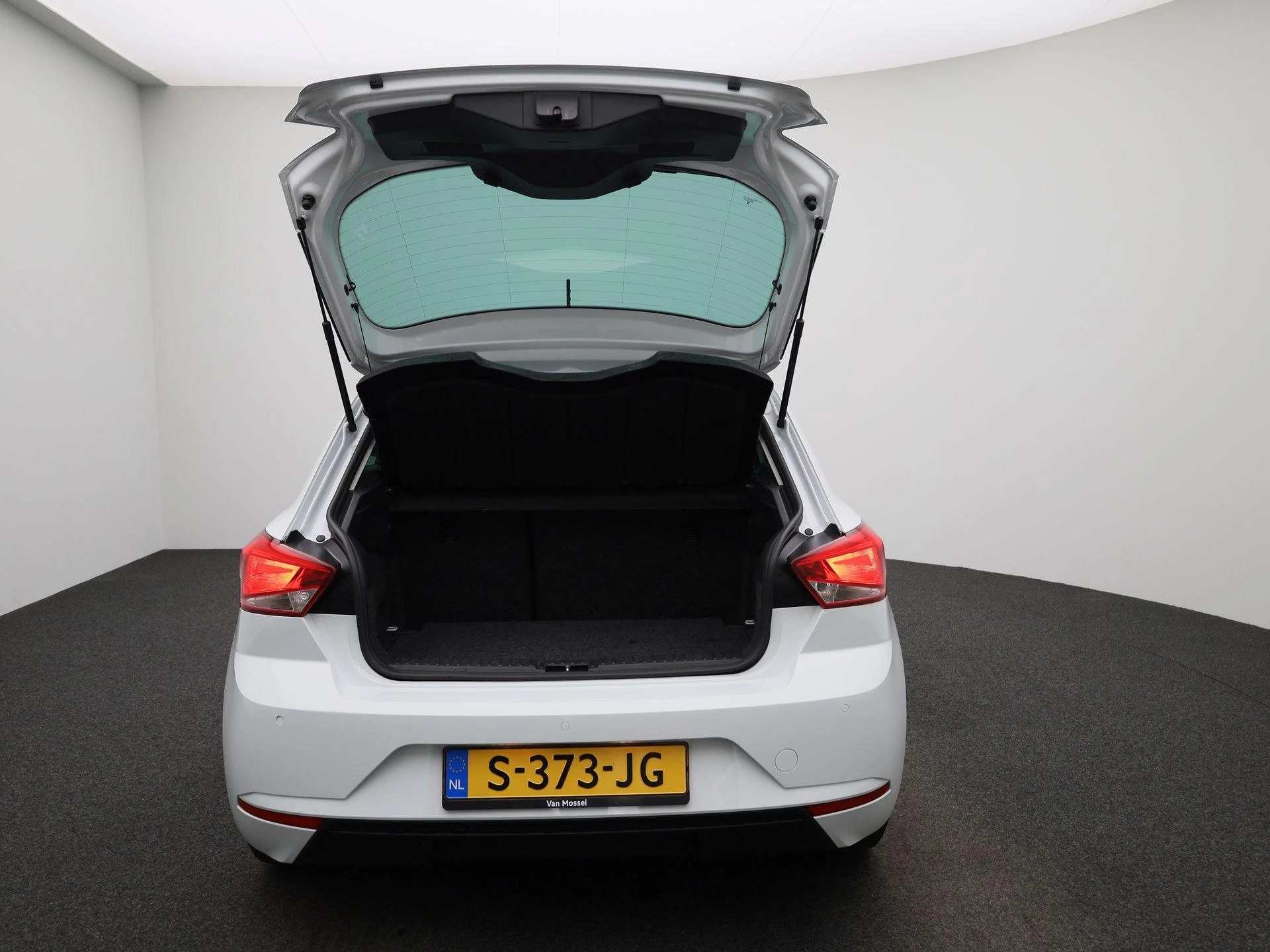 SEAT-Ibiza-image-10