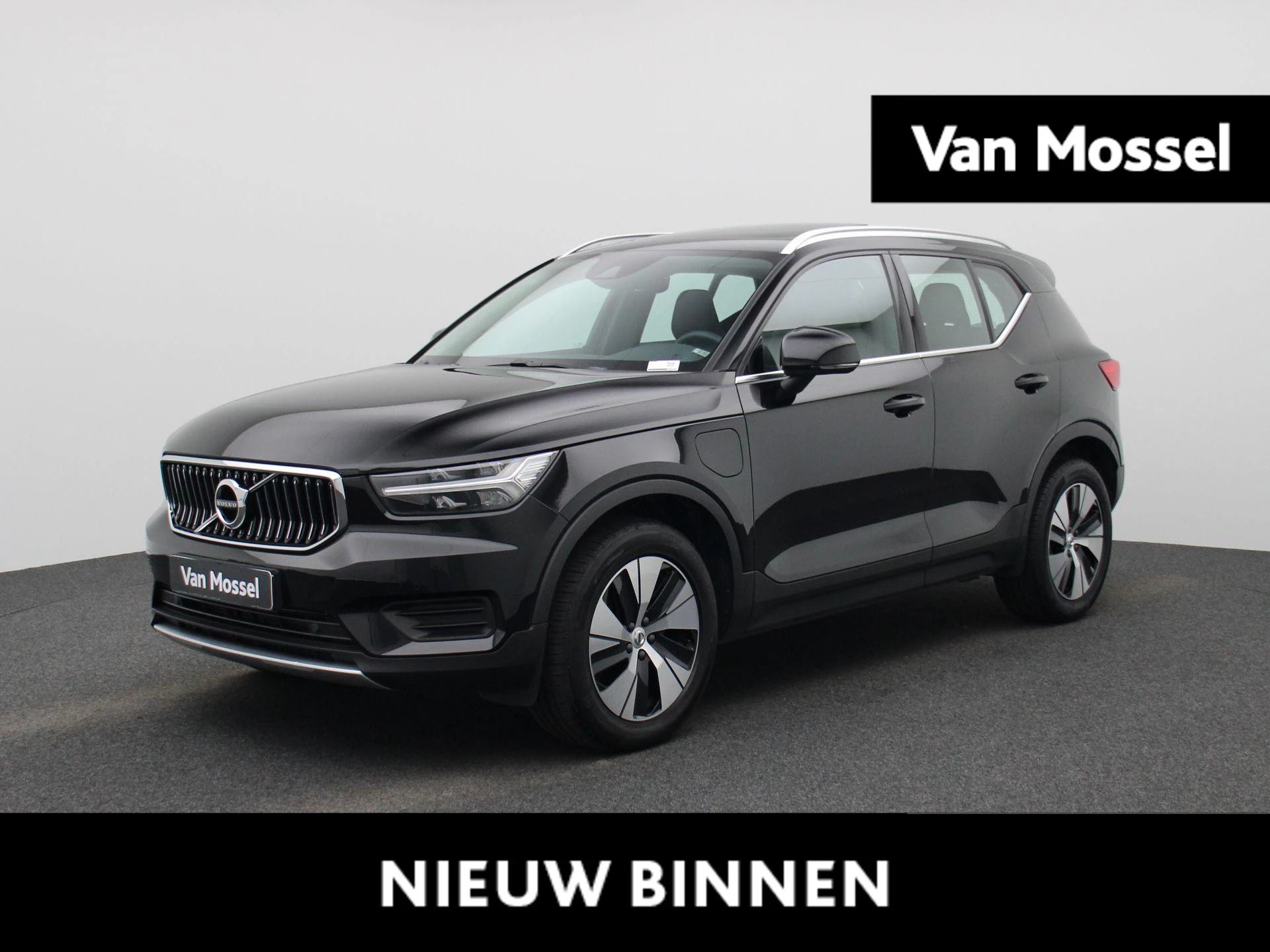 Volvo-XC40-image-0