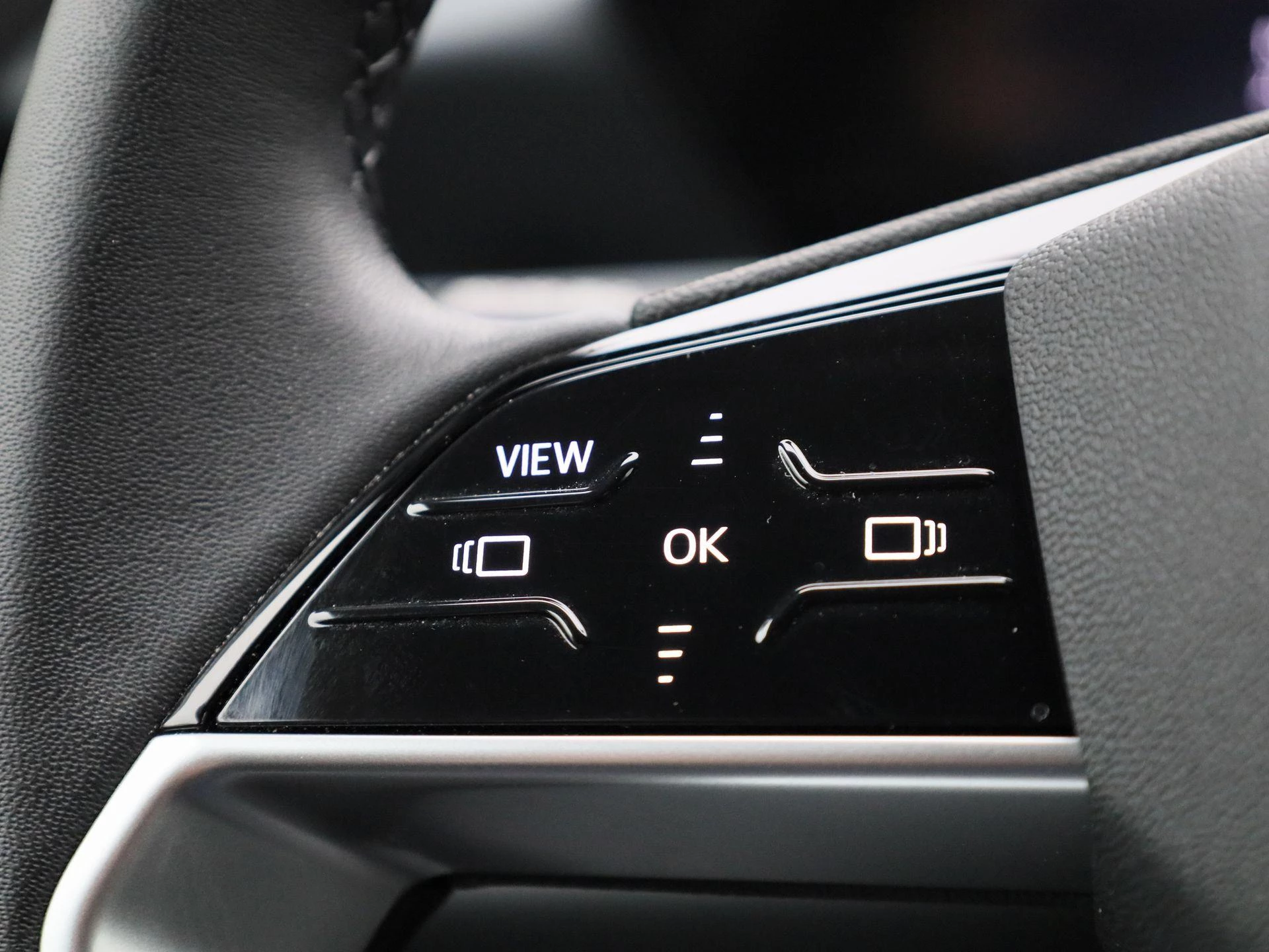Audi-Q6 e-tron-image-18