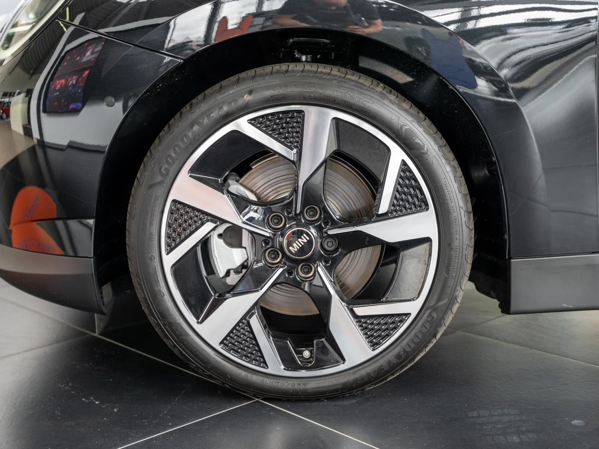 MINI-Electric-image-3