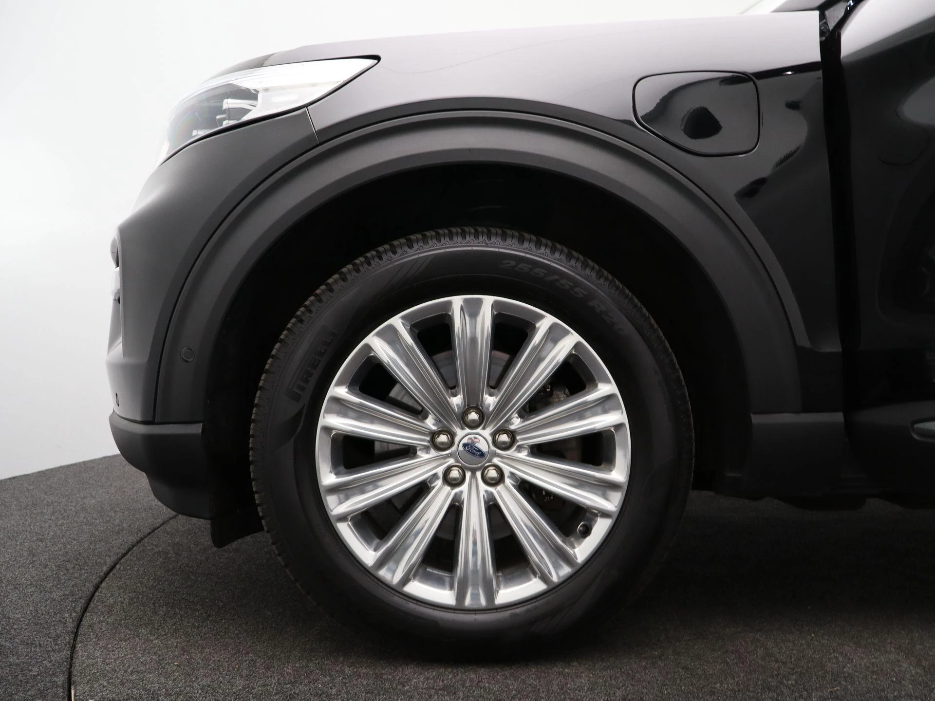 Ford-Explorer-image-16