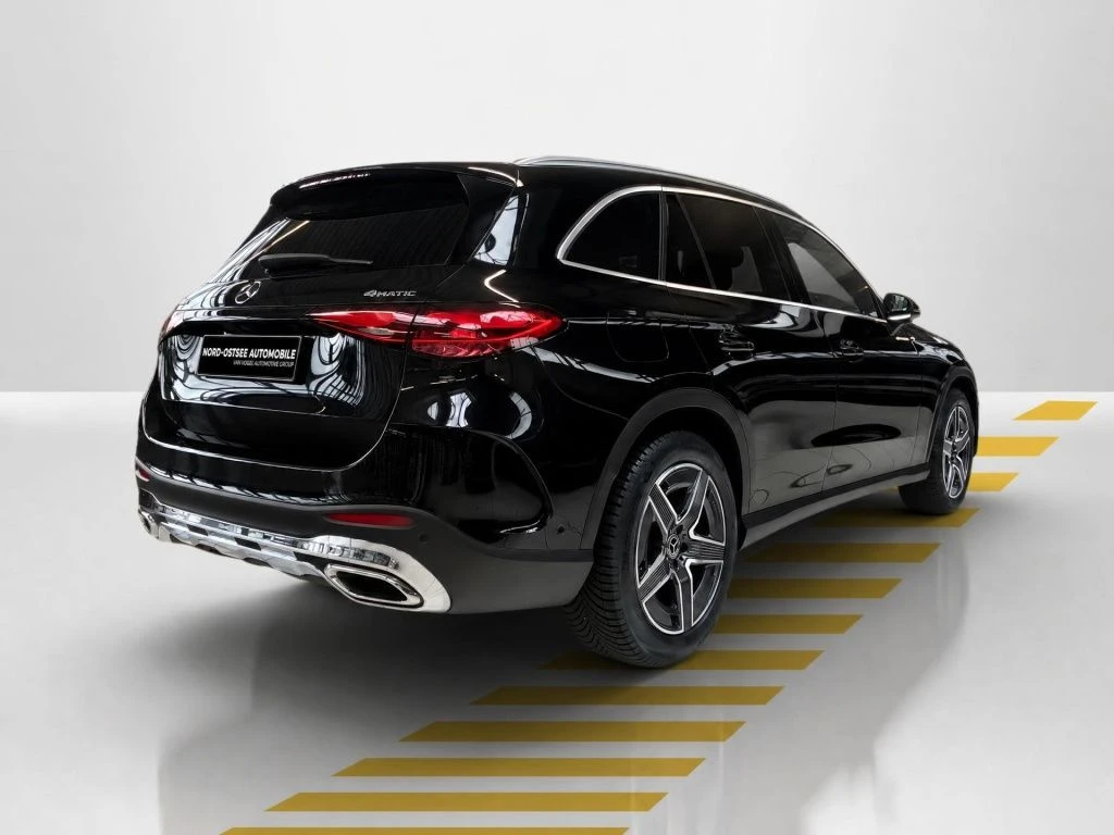 Mercedes-Benz-GLC 300 d-image-14