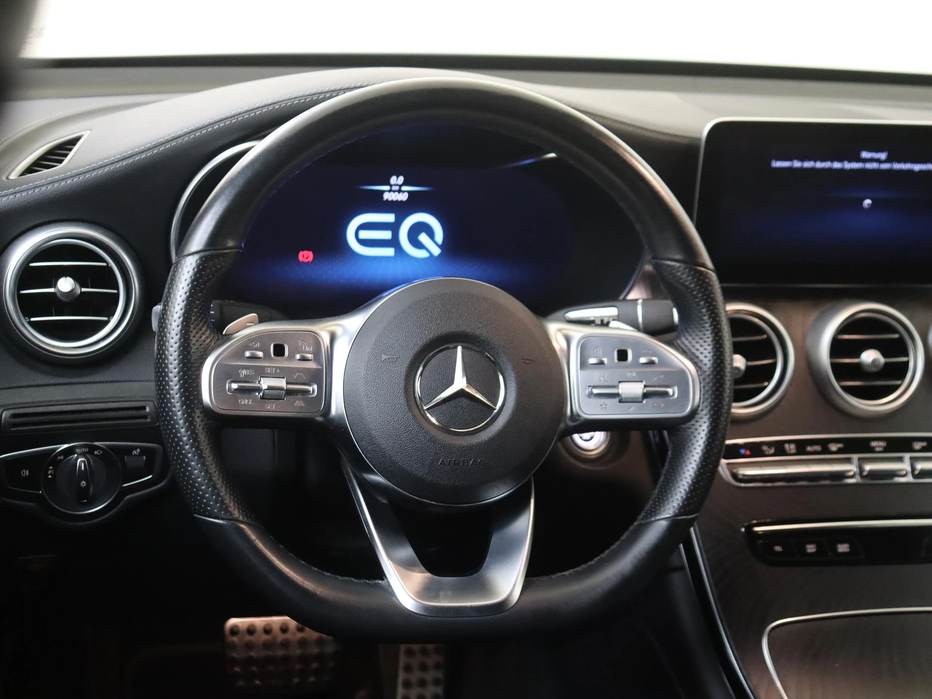 Mercedes-Benz-GLC-image-9