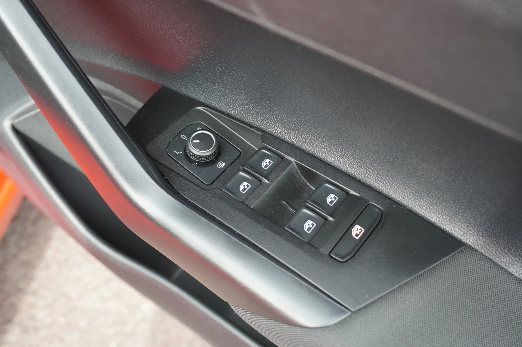Volkswagen-Polo-image-26