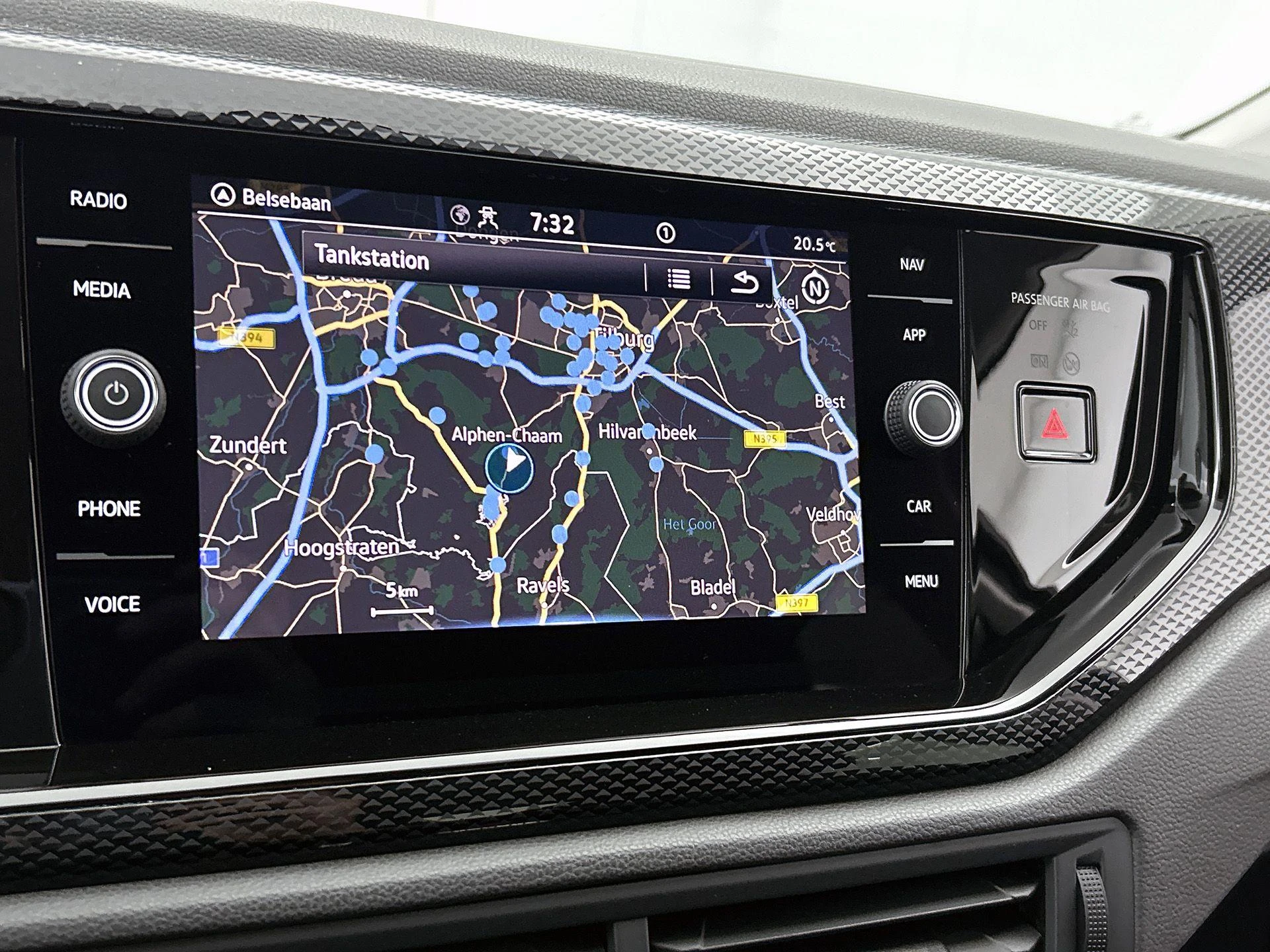 Volkswagen-Polo-image-30