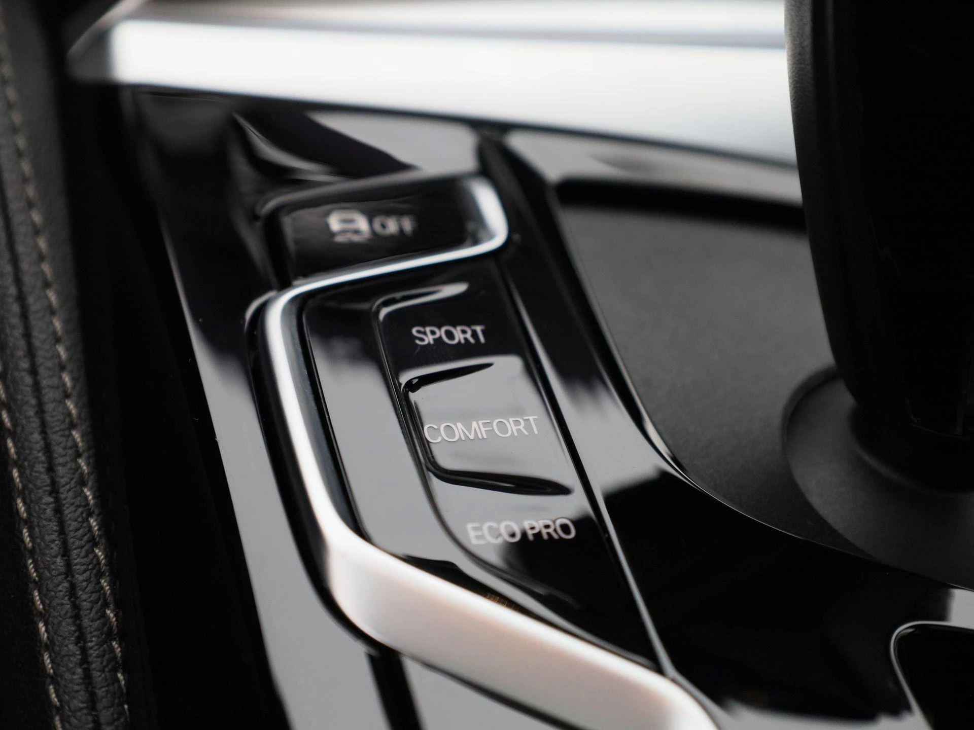 BMW-5 Serie-image-30