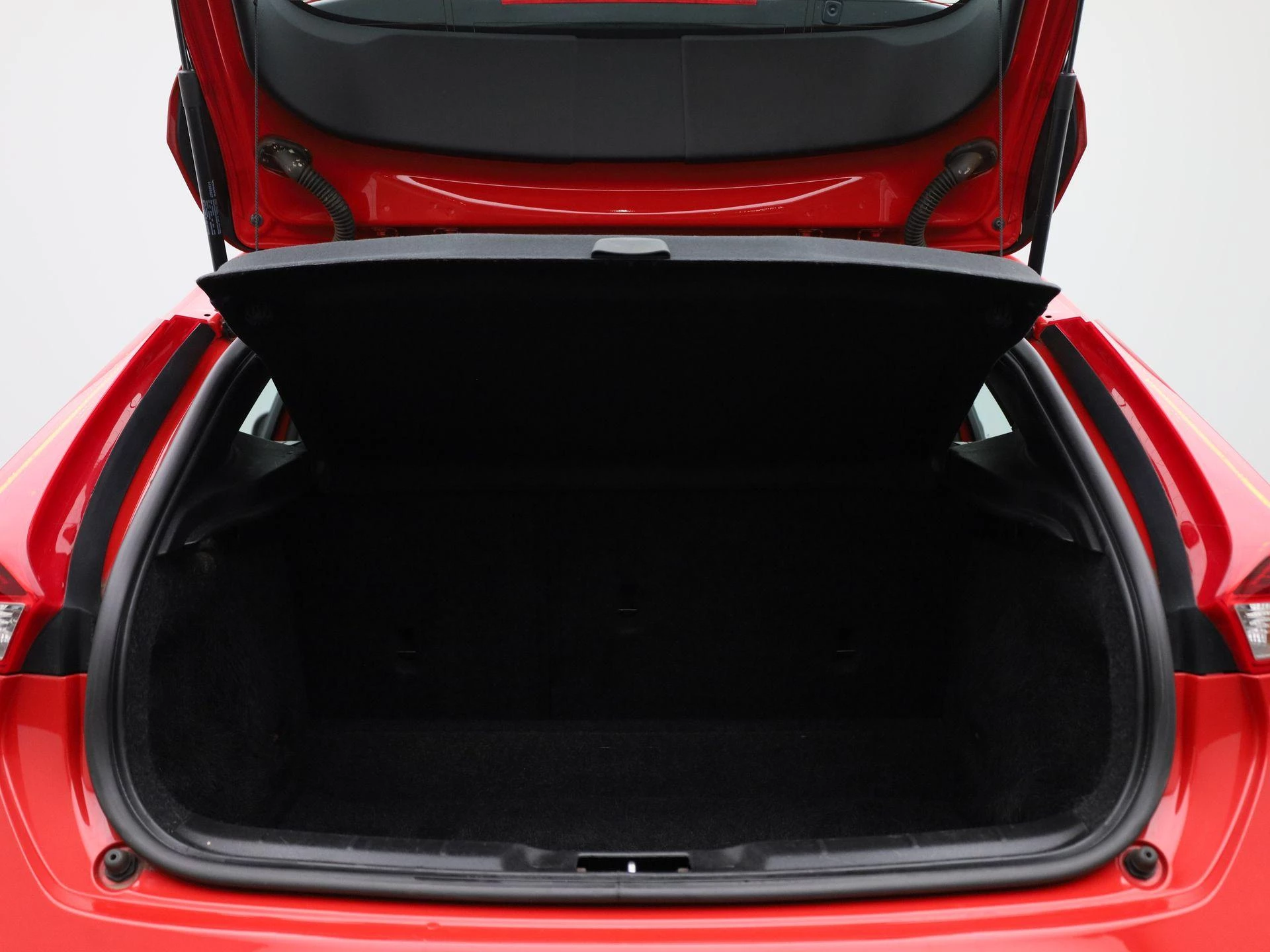 Volvo-V40-image-13