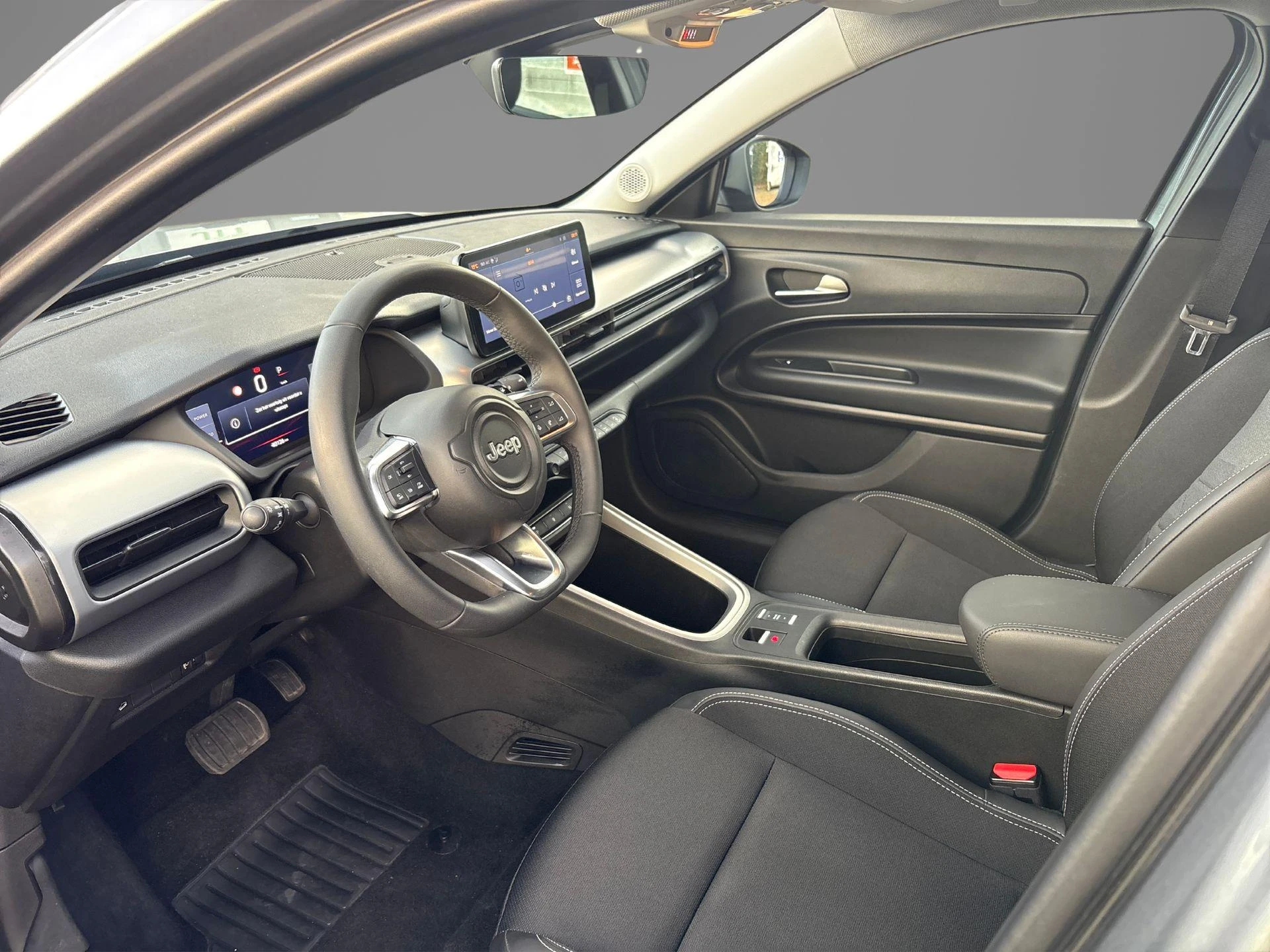 Jeep-Avenger-image-2