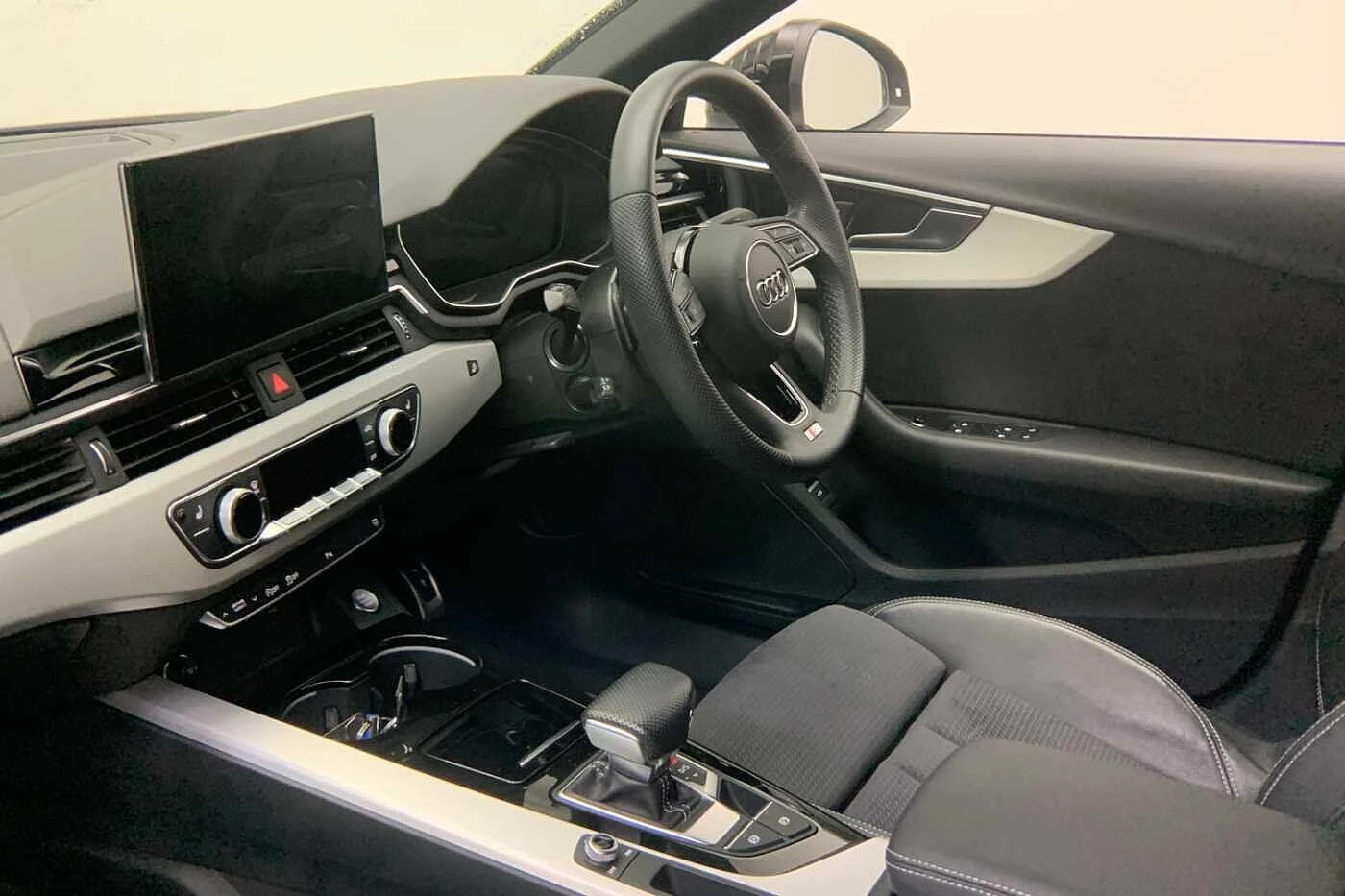 Audi-A4-image-1