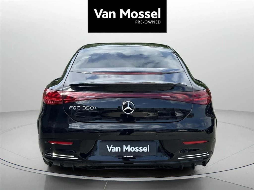 Mercedes-Benz-EQE-image-5