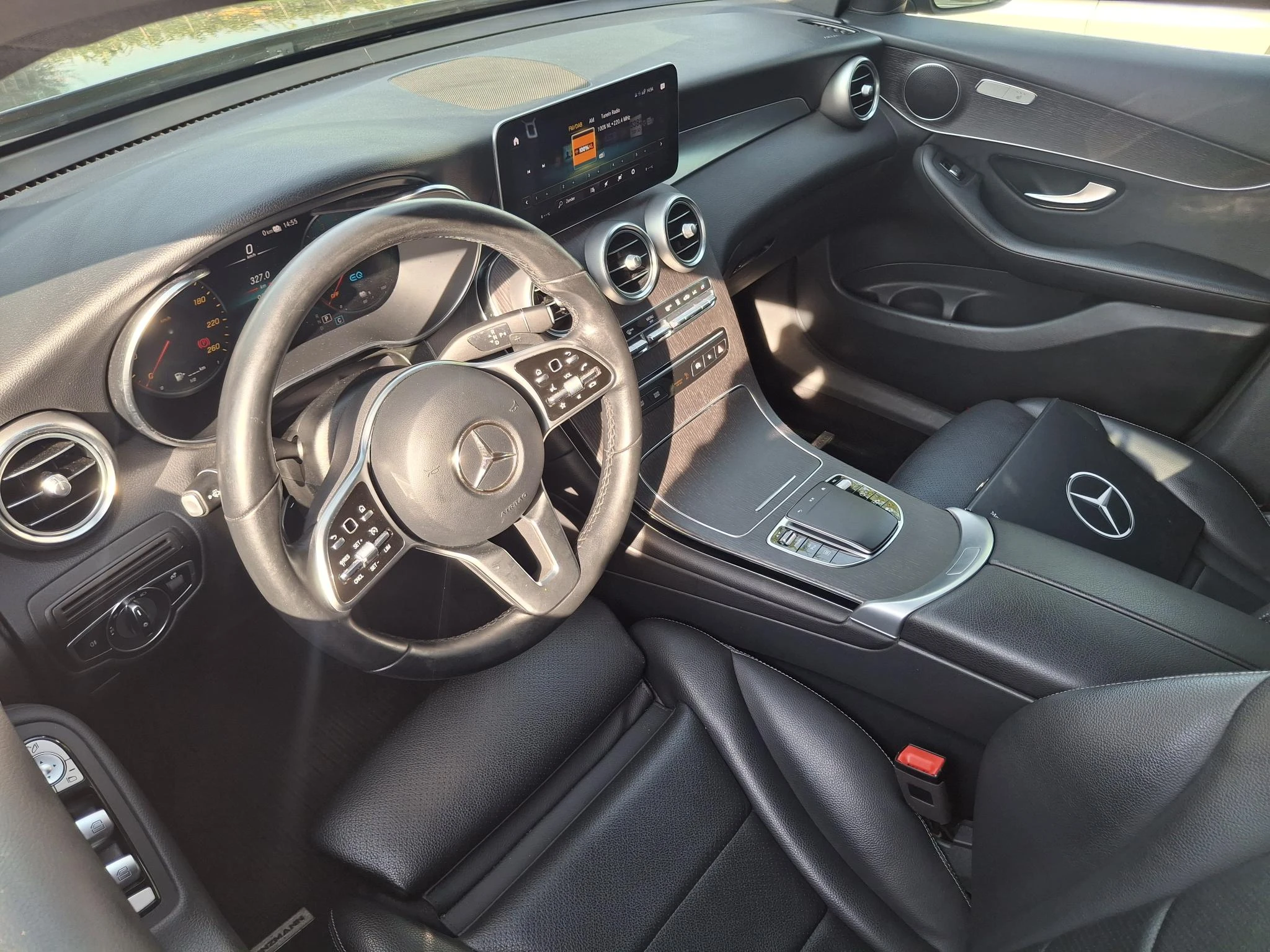 Mercedes-Benz-GLC-image-10