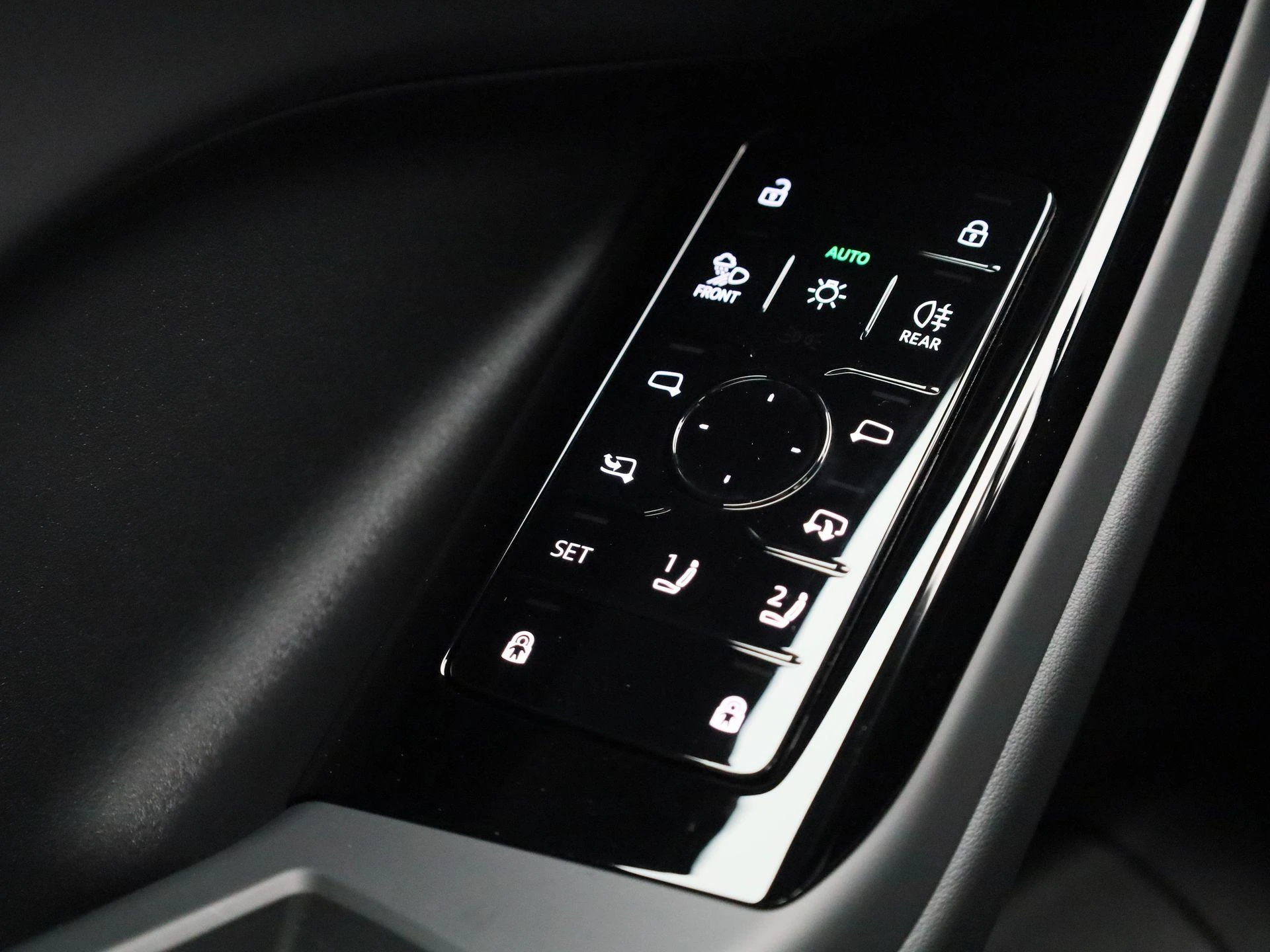 Audi-Q6 e-tron-image-36
