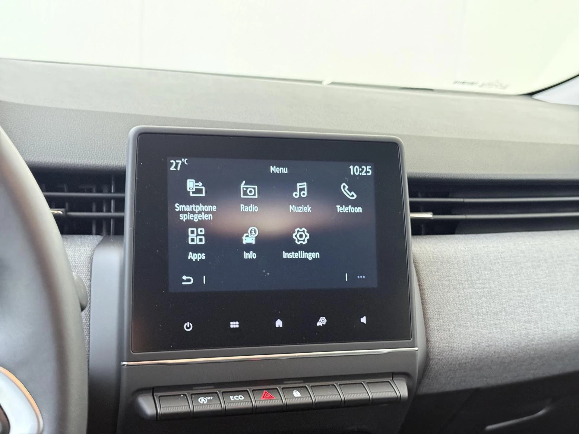 Renault-Clio-image-15