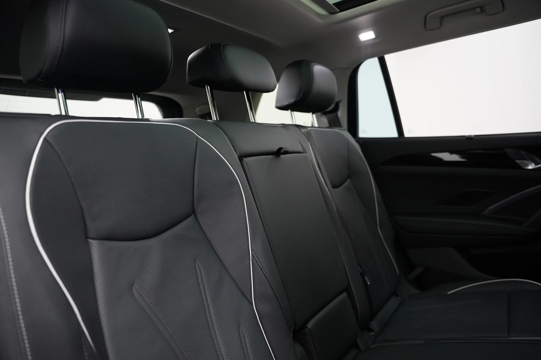 Volkswagen-Tayron-image-25
