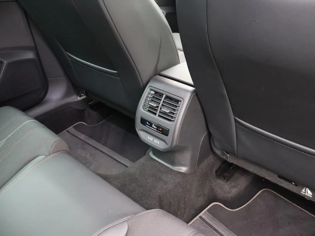 CUPRA Leon Sportstourer ST e-Hybrid Leon Break PHEV 1.4e-HYBRID 204PK *AUTOMAAT*LEDER*SPORTZETELS*CAMERA*ACC*PDC*NAVI*...*