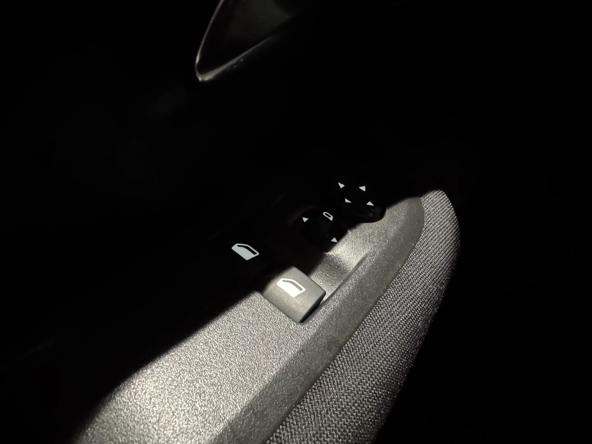 Peugeot-208-image-14