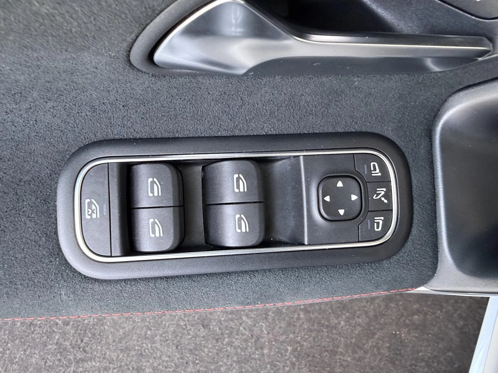 Mercedes-Benz-A-Klasse-image-26