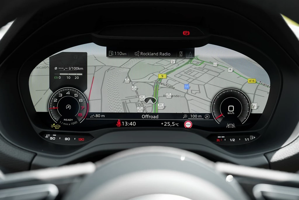 Audi Q2 30 TFSI advanced Kamera AHK GRA GWF