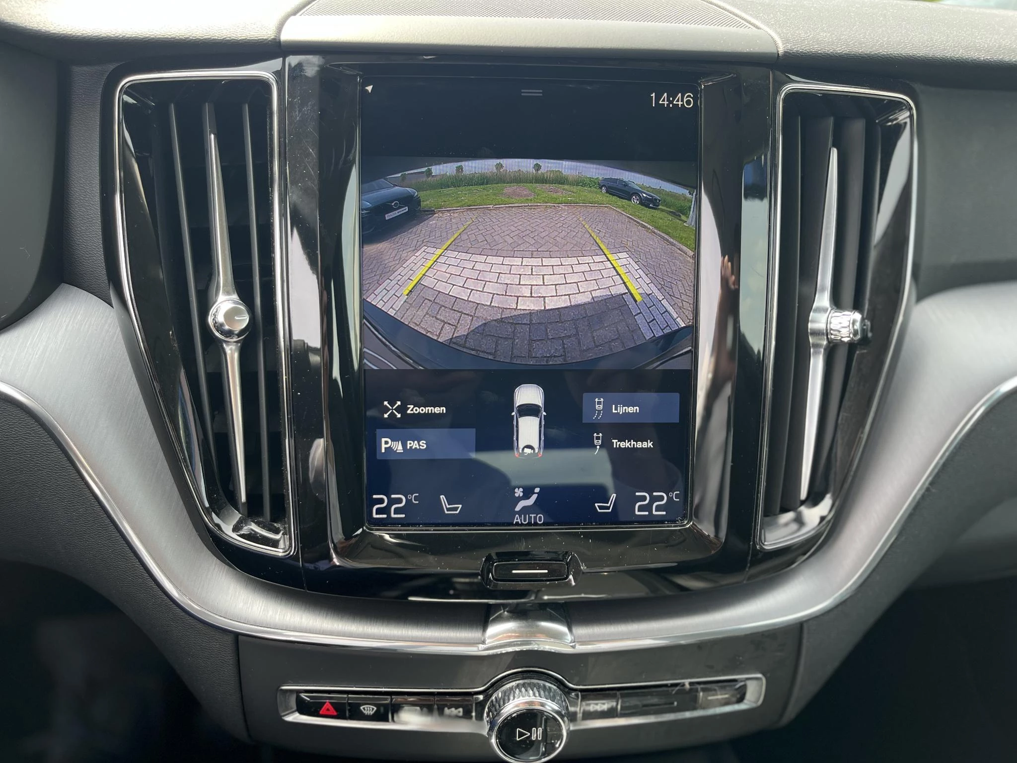 Volvo-XC60-image-27