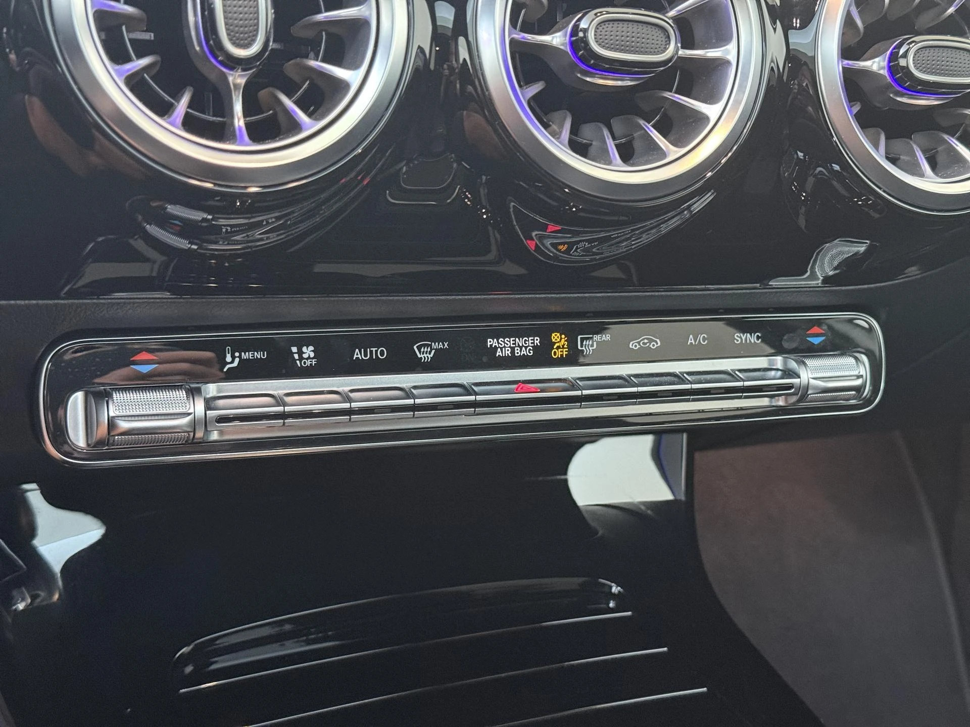 Mercedes-Benz A-Klasse 180 Business Solution AMG