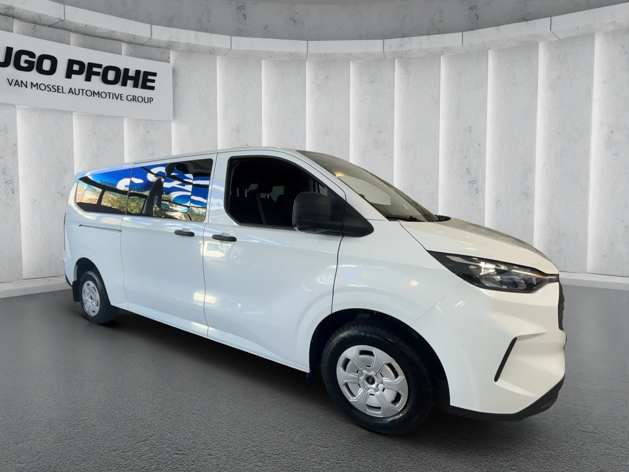 Ford-Transit Custom-image-5