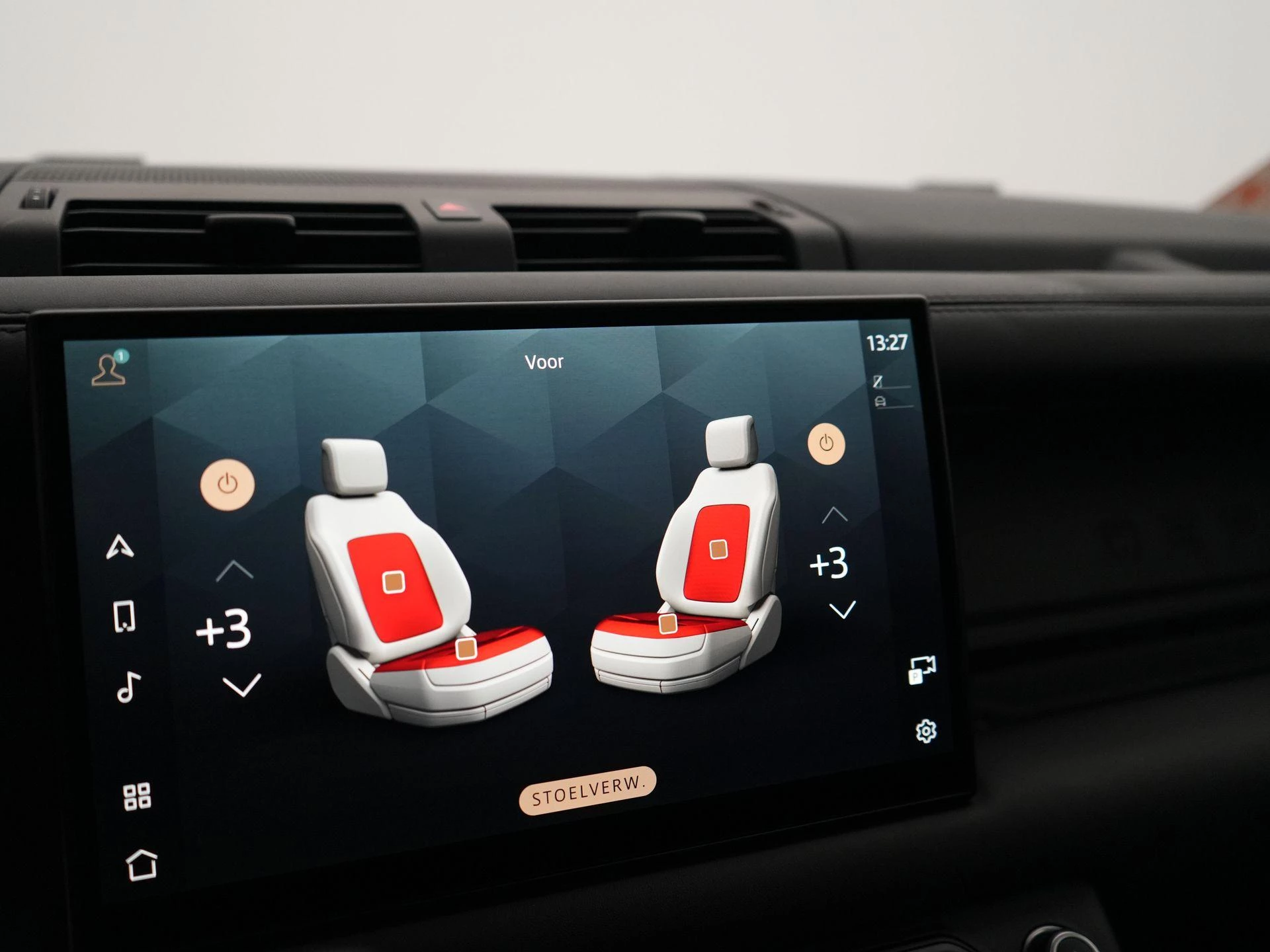 Land Rover-Defender-image-23