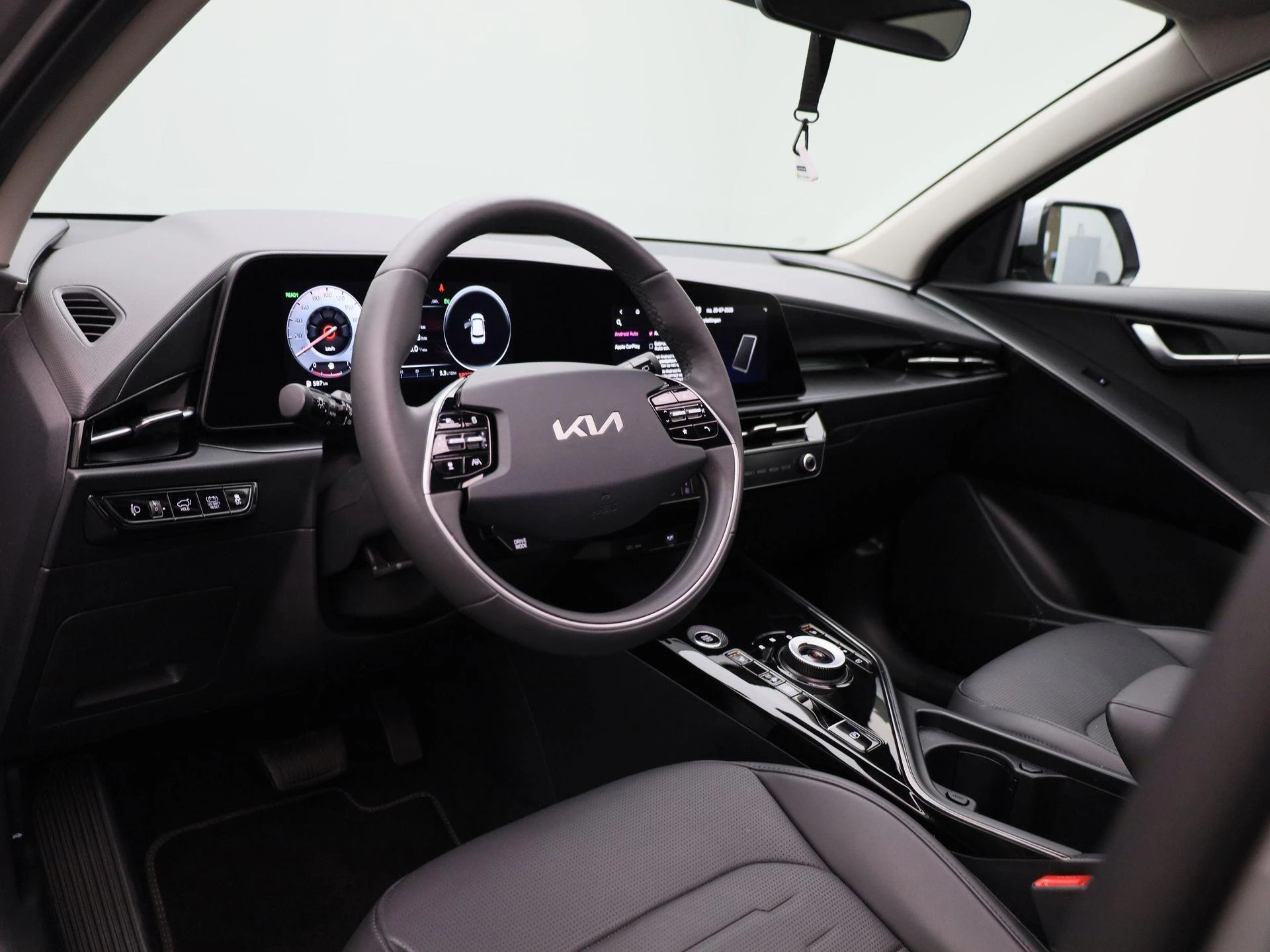 Kia-Niro-image-32