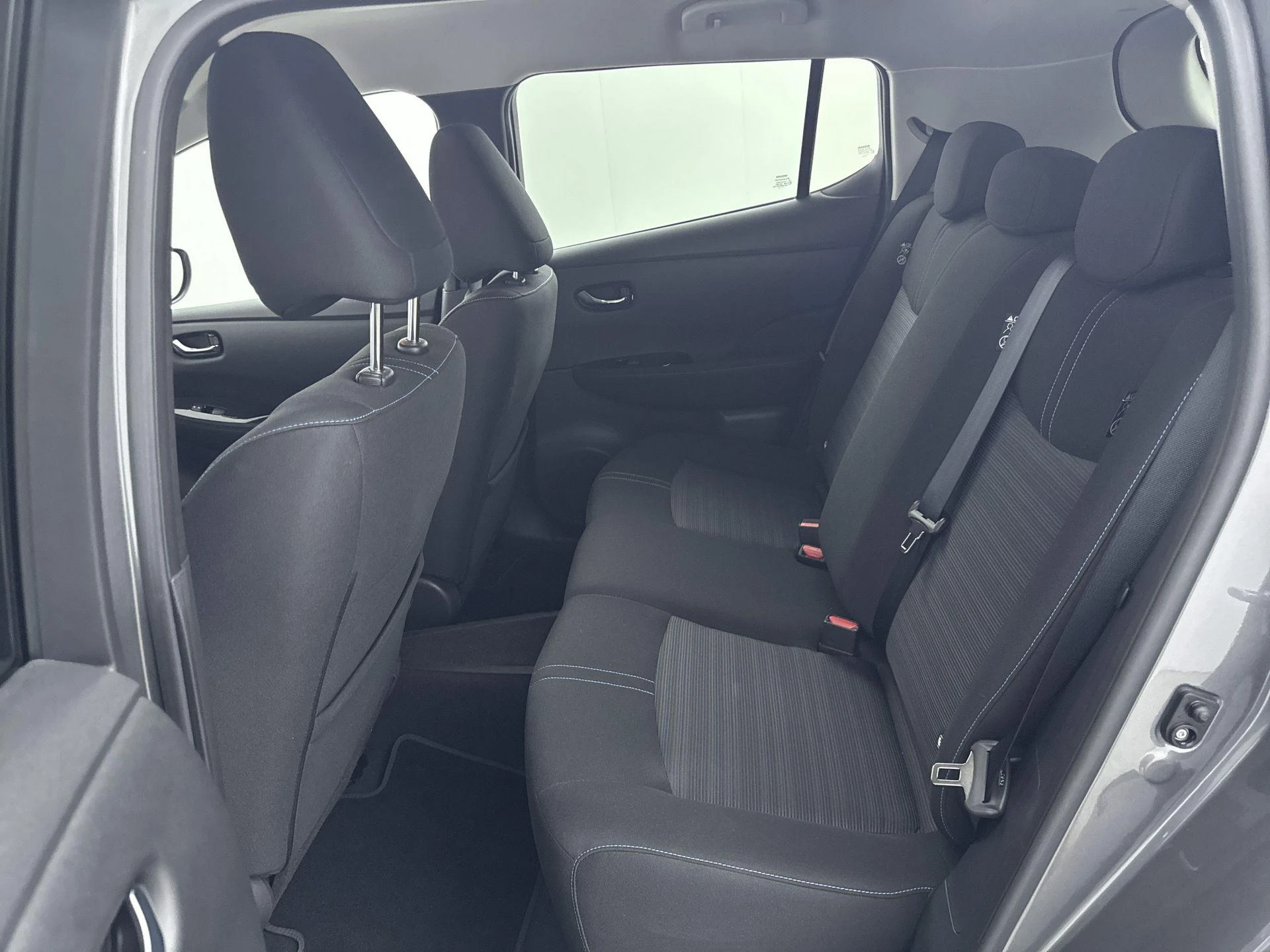 Nissan-Leaf-image-24